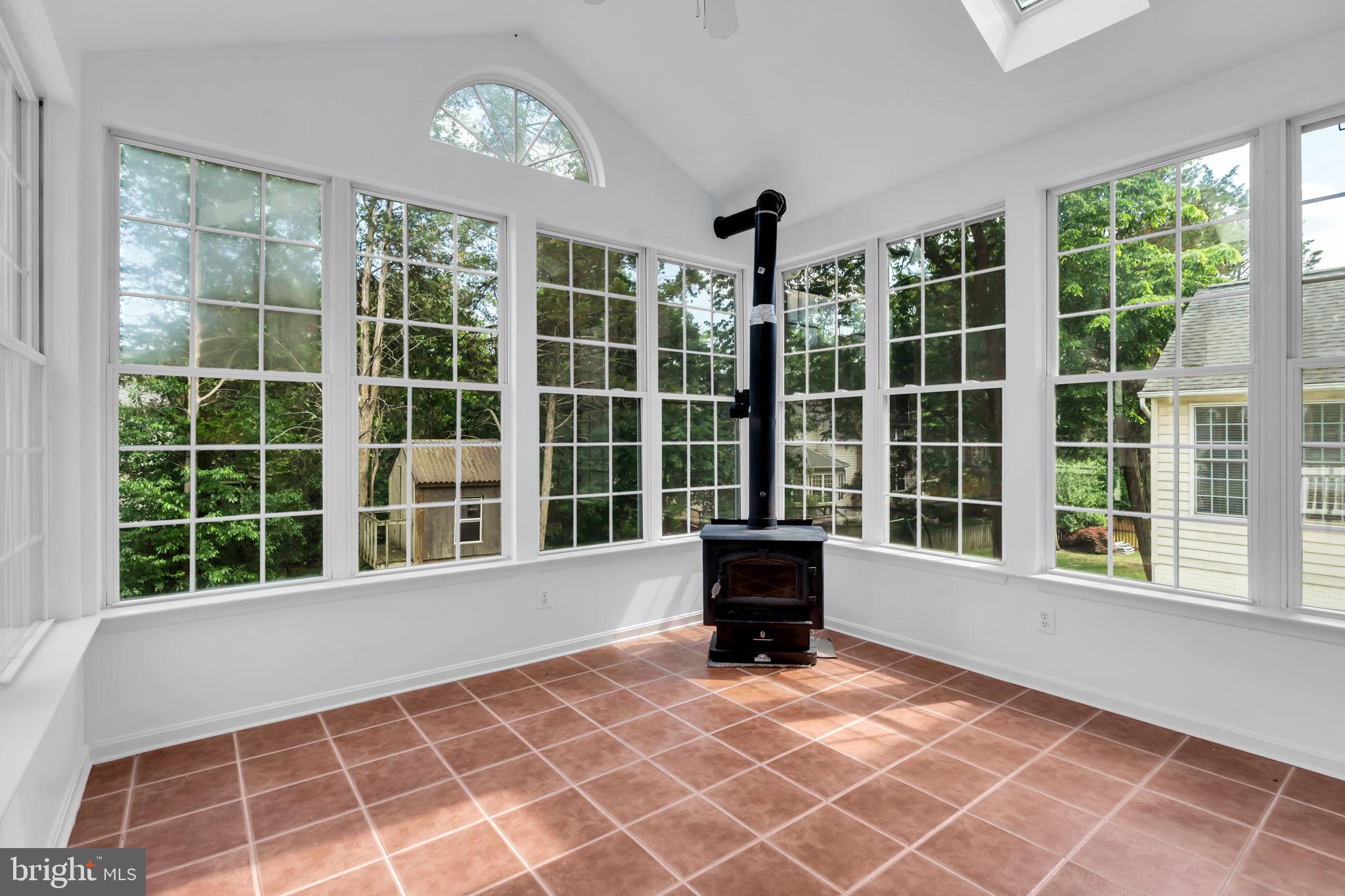 SOUTH RIDING - Residential