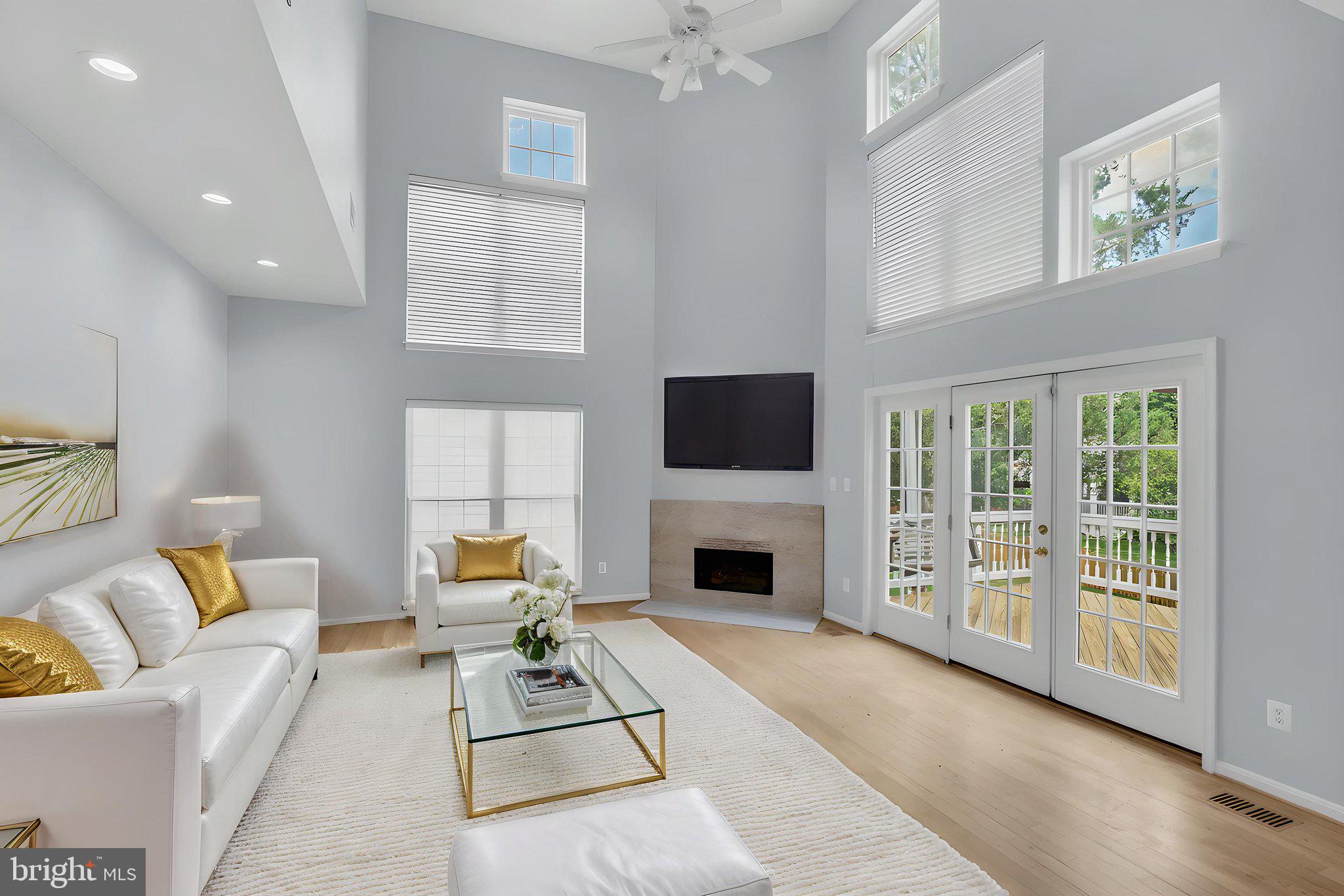 SOUTH RIDING - Residential