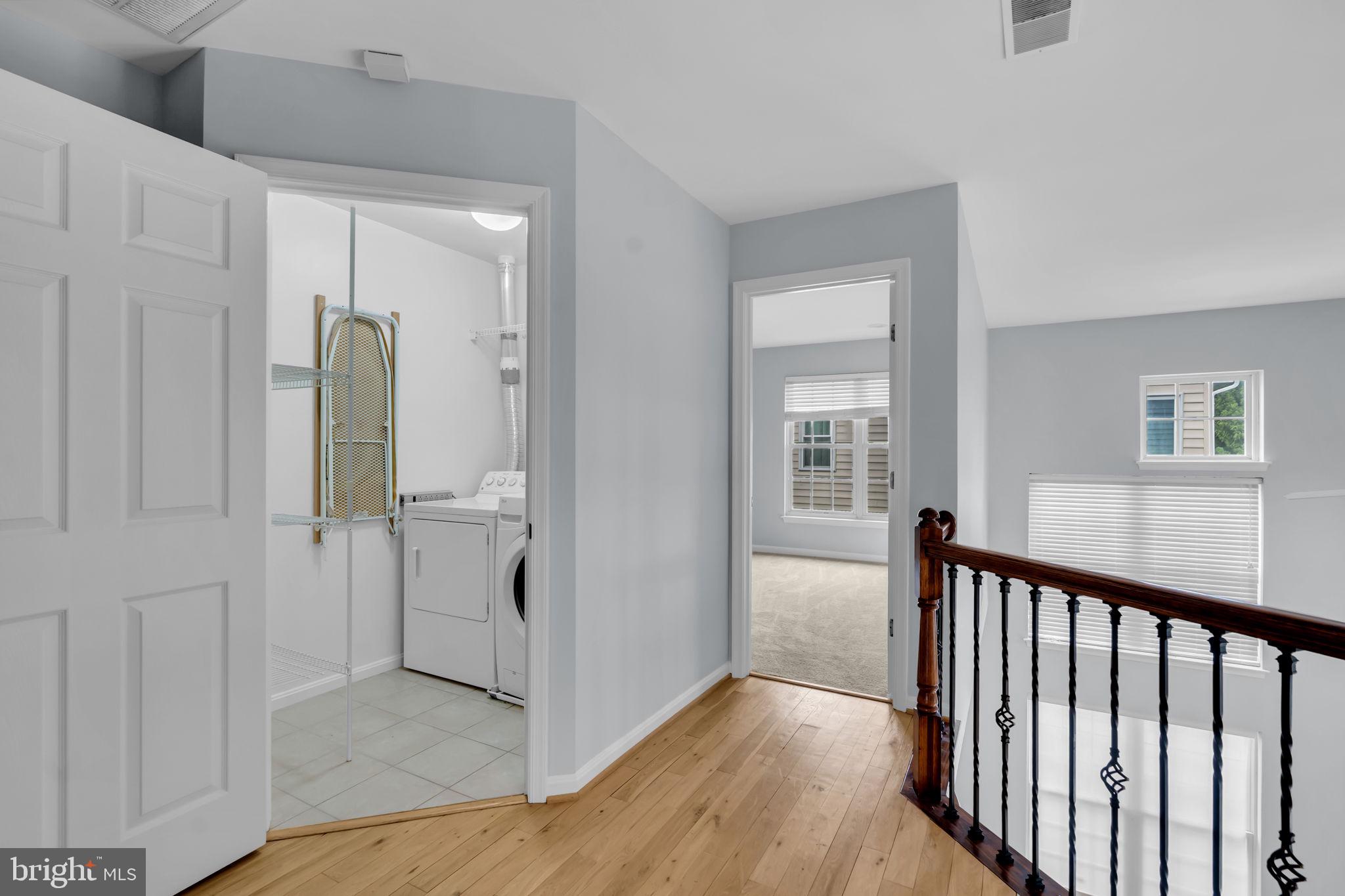 SOUTH RIDING - Residential