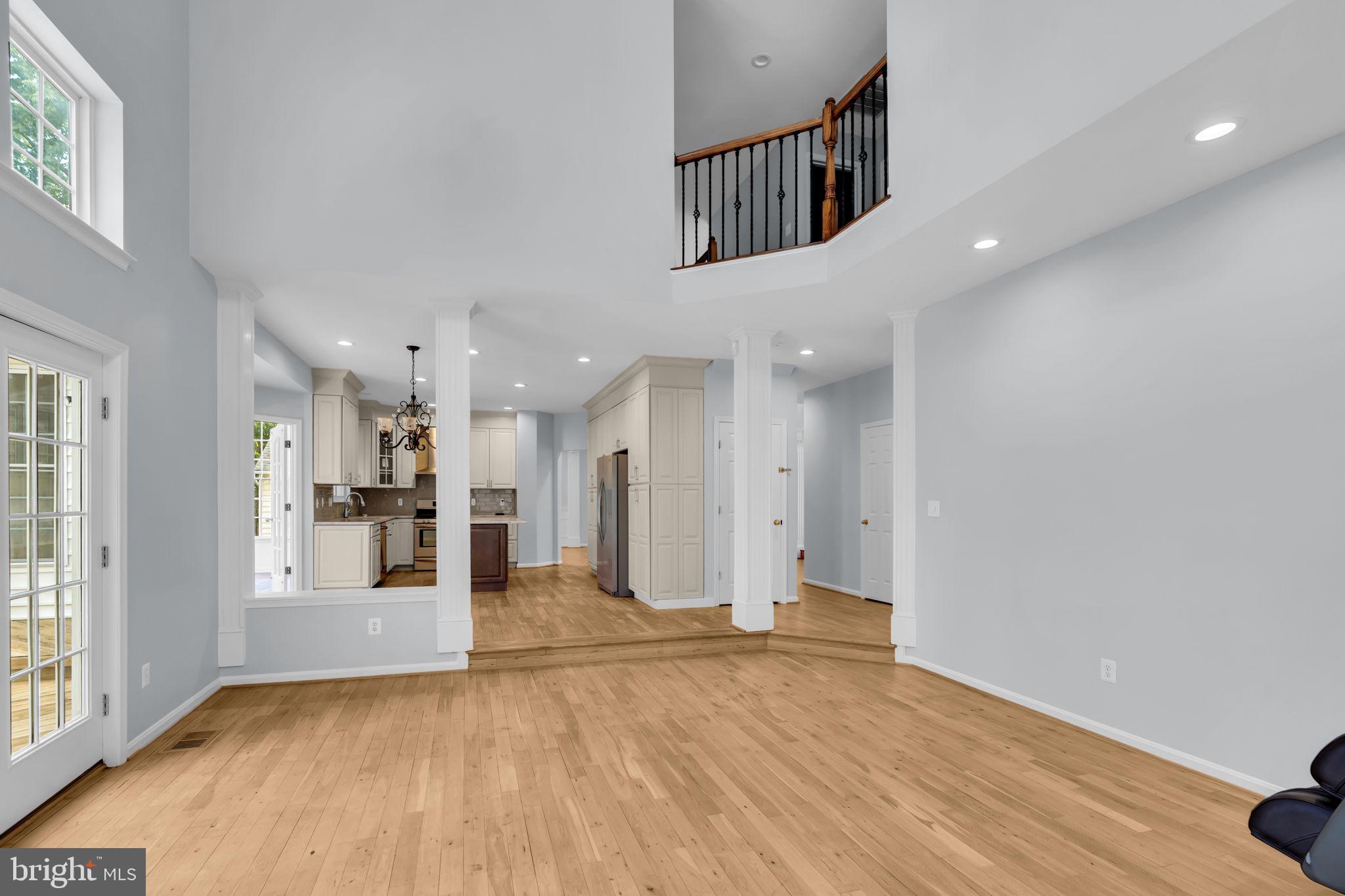 SOUTH RIDING - Residential