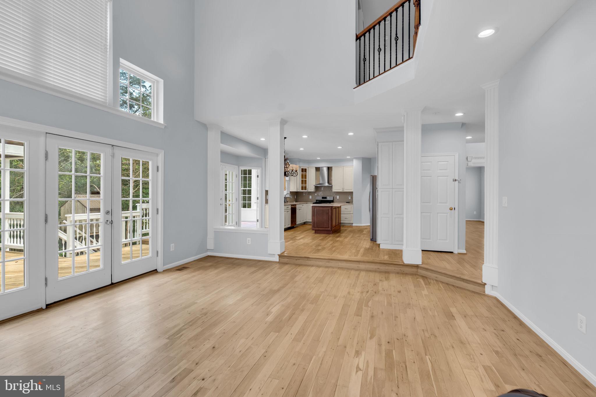 SOUTH RIDING - Residential