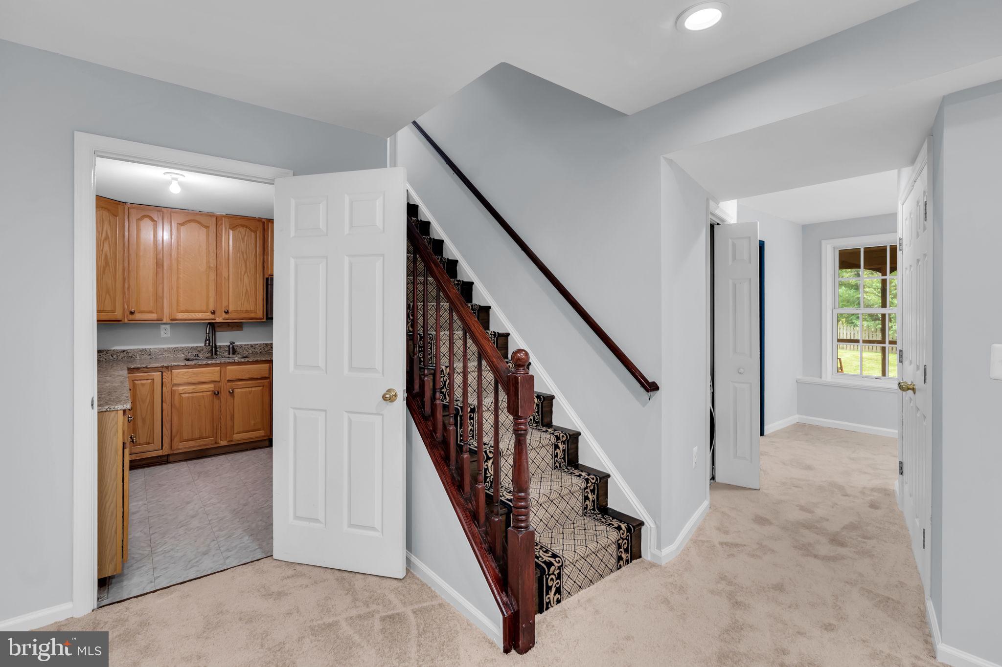 SOUTH RIDING - Residential