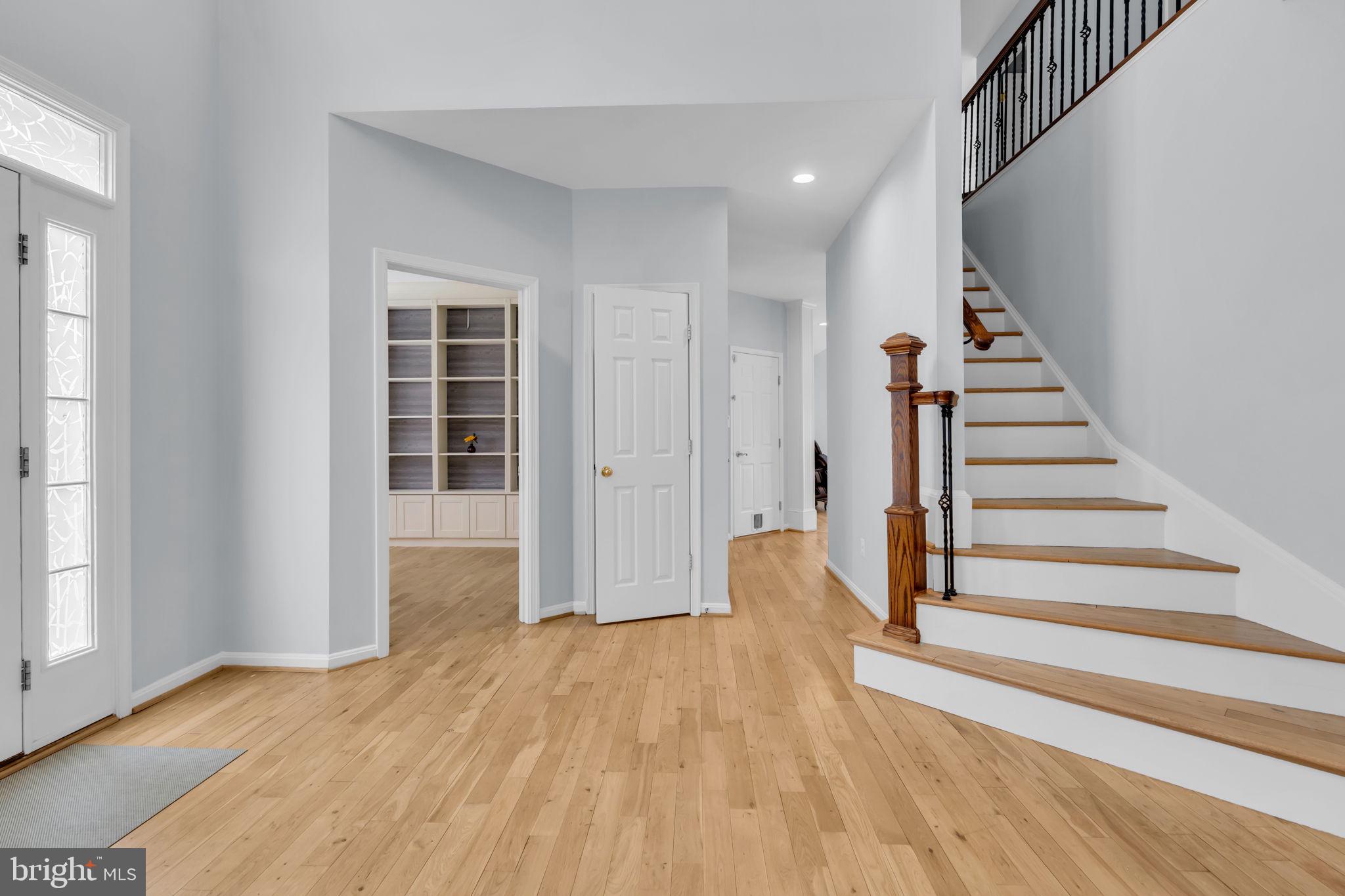 SOUTH RIDING - Residential