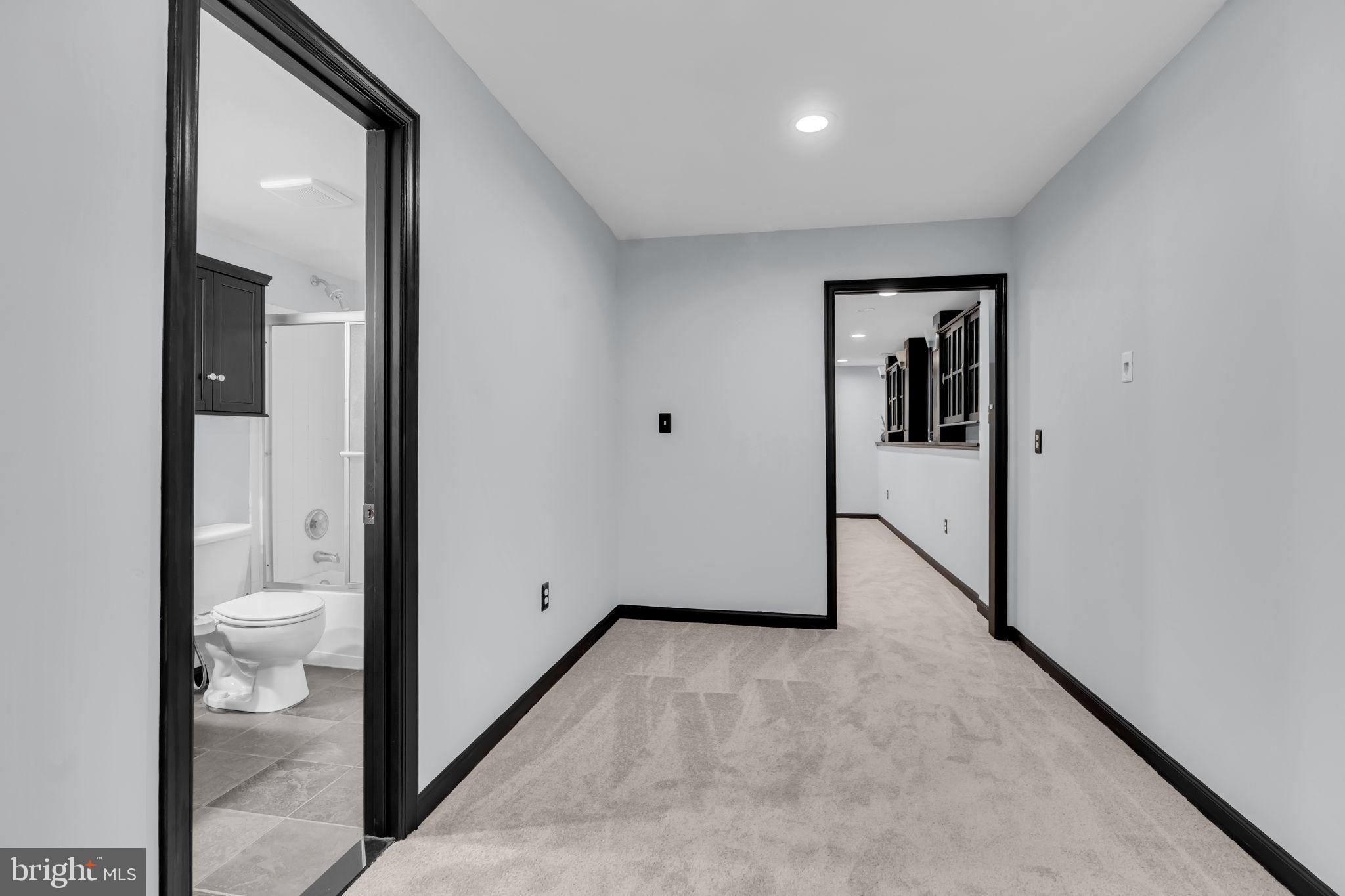 SOUTH RIDING - Residential