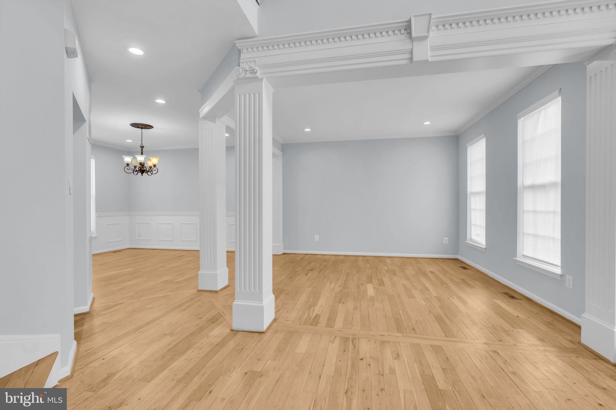 SOUTH RIDING - Residential