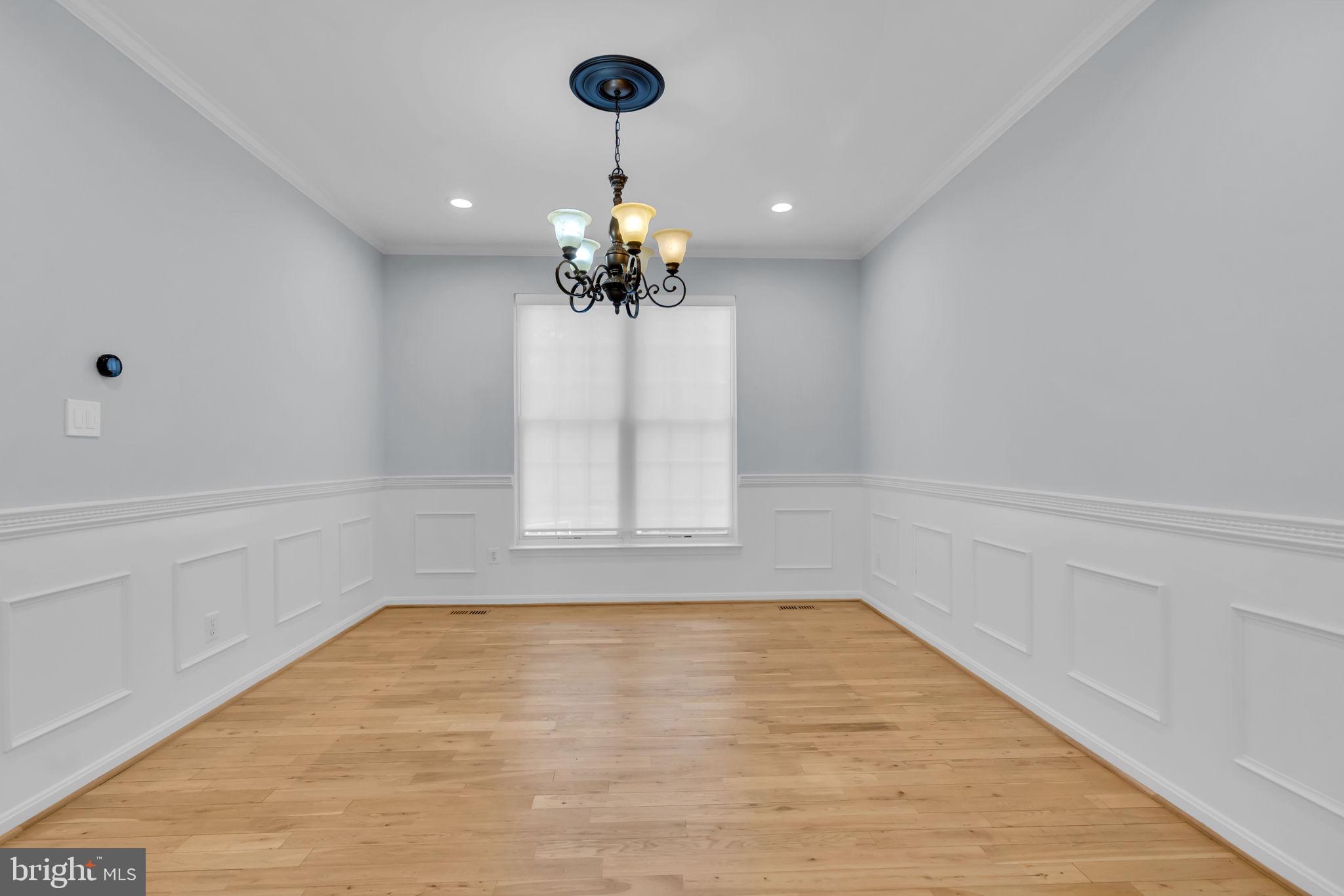 SOUTH RIDING - Residential