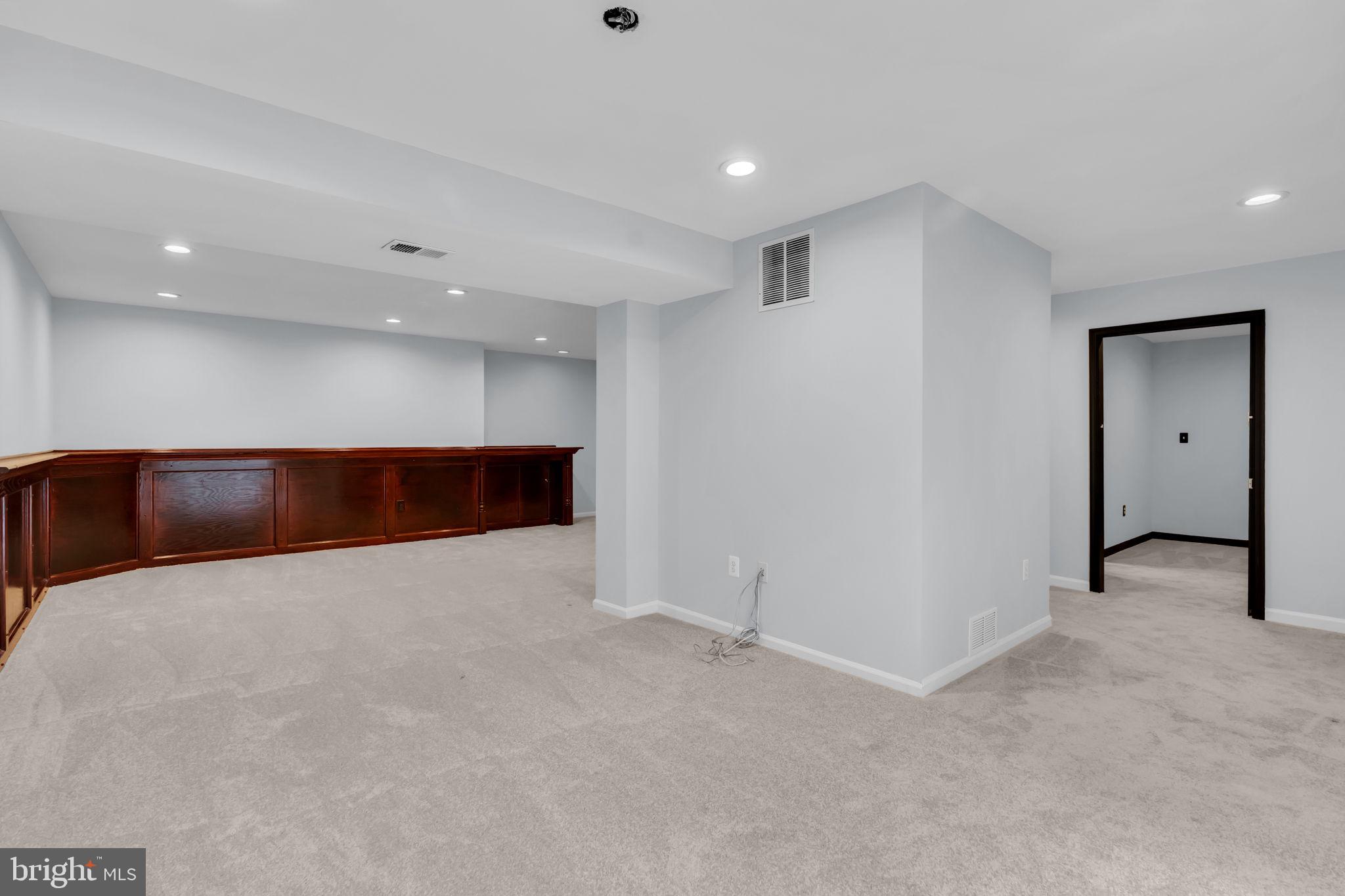 SOUTH RIDING - Residential