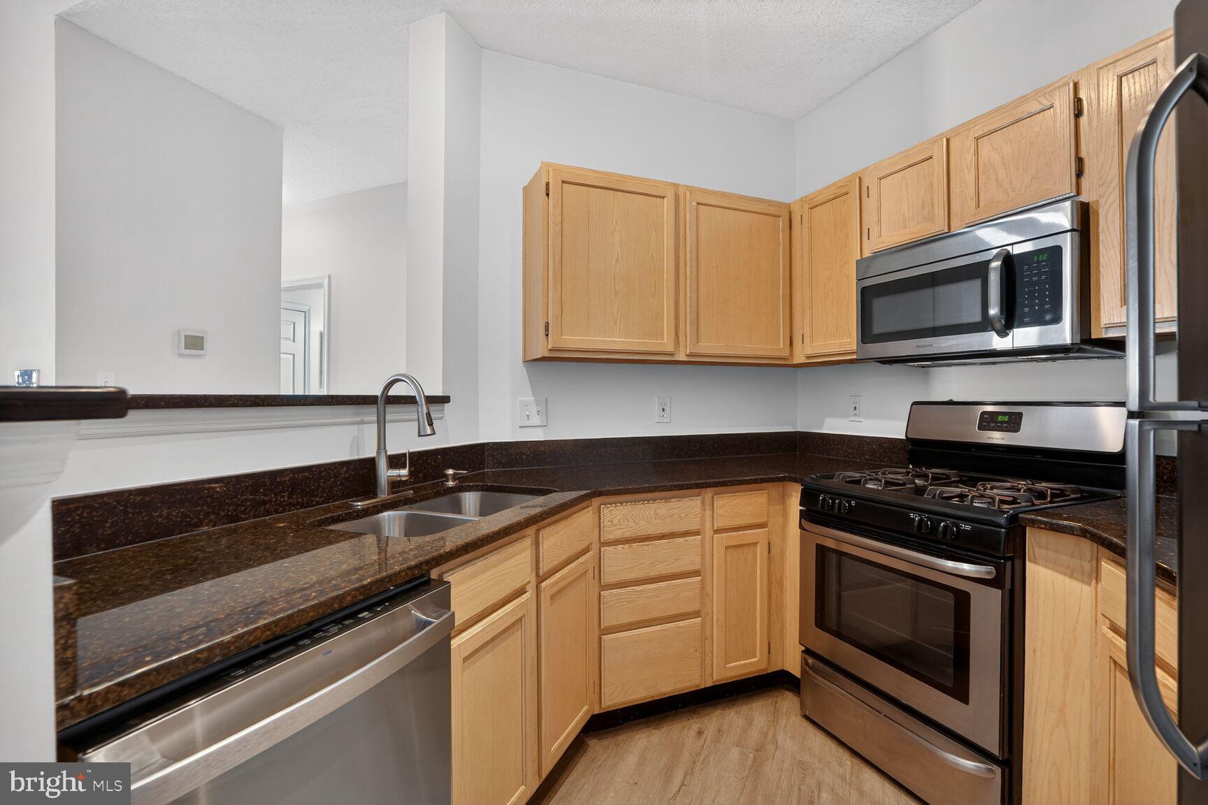 SANDERLING CONDO - Residential