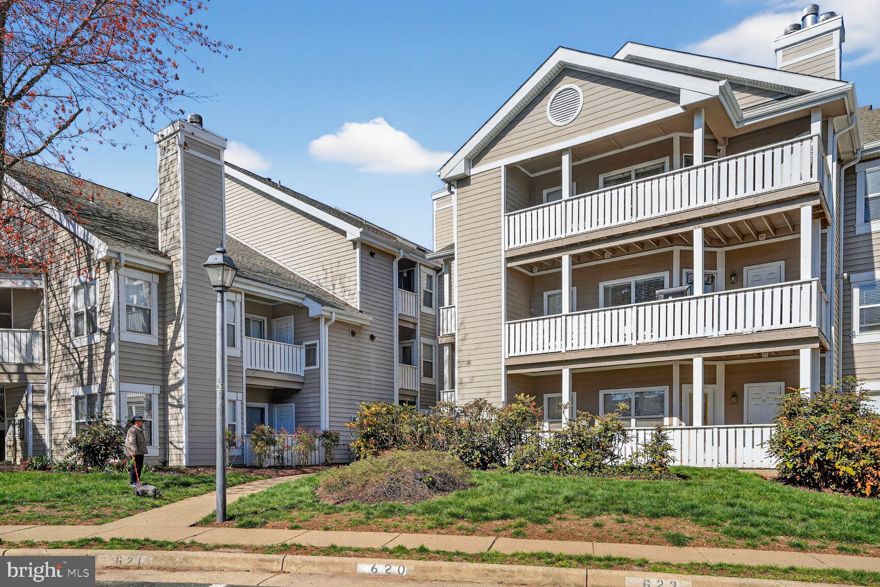 SANDERLING CONDO - Residential