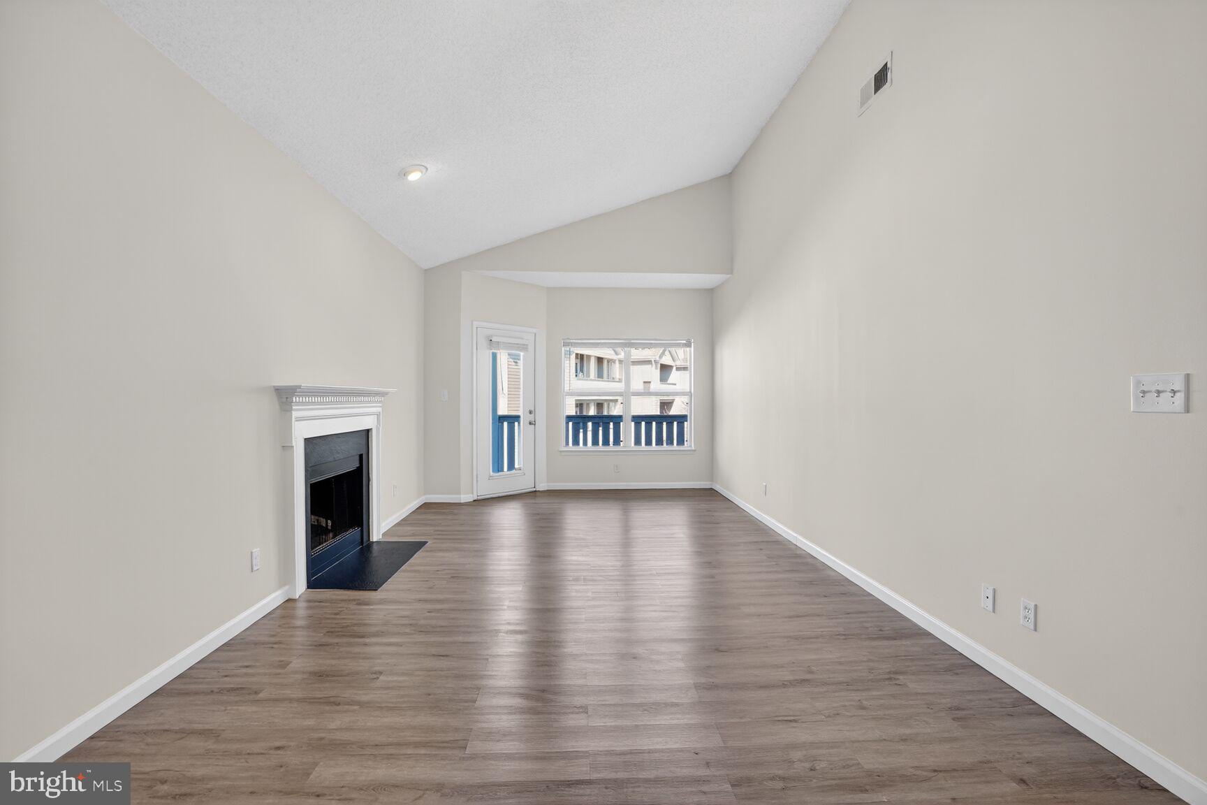 SANDERLING CONDO - Residential