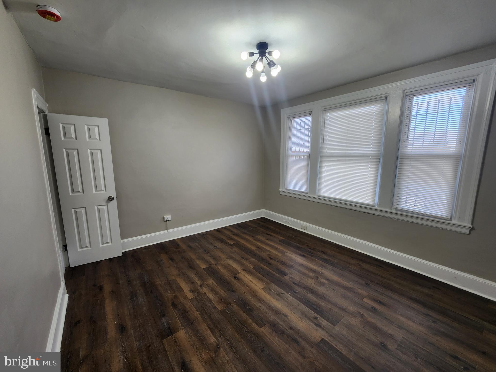 FRANKLINTOWN ROAD - Residential