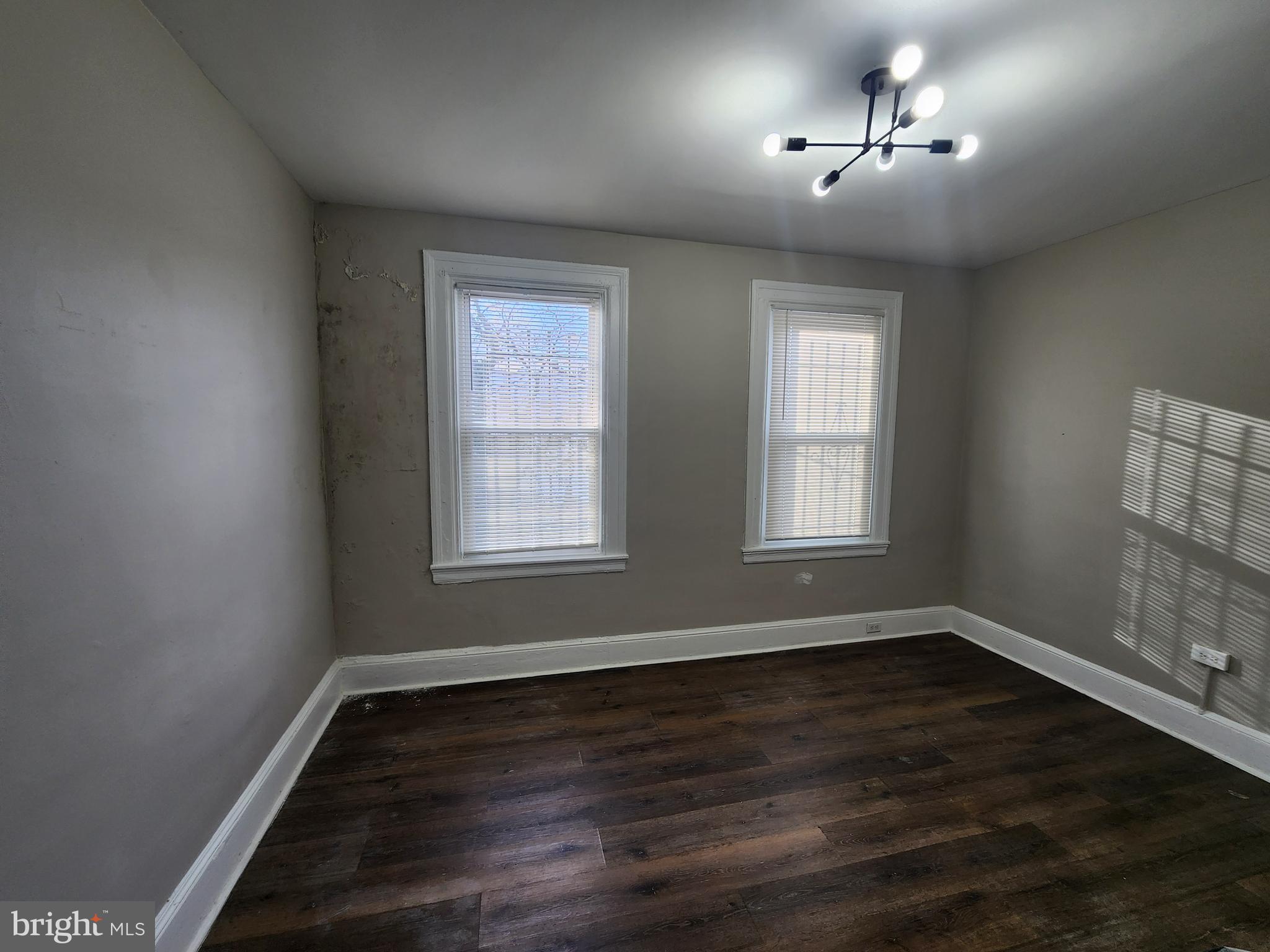 FRANKLINTOWN ROAD - Residential