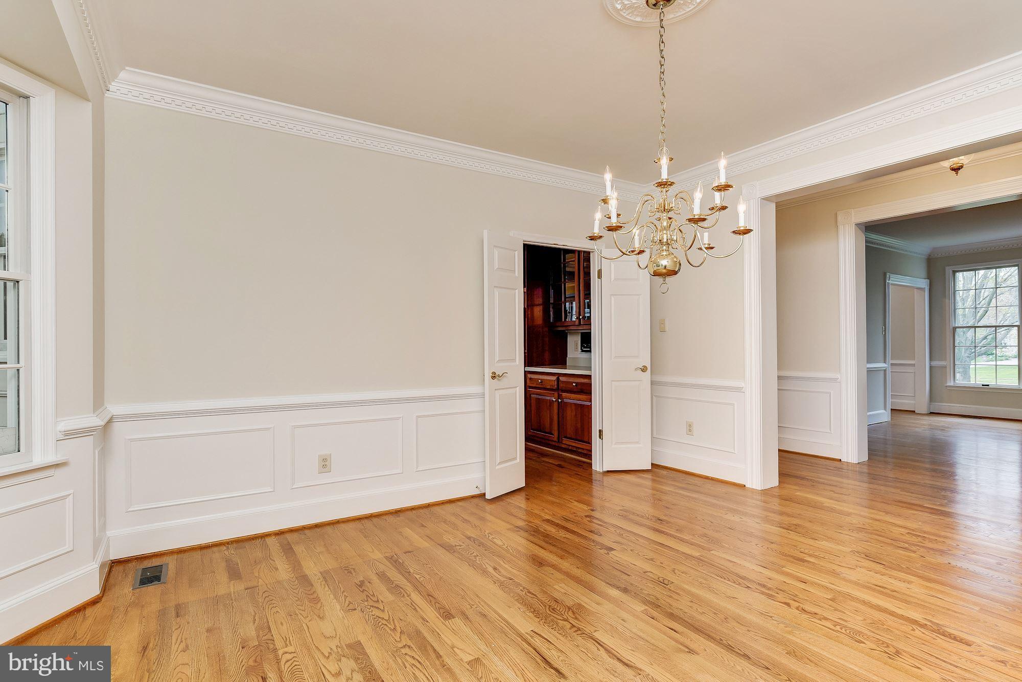 HOBBITS GLEN - Residential