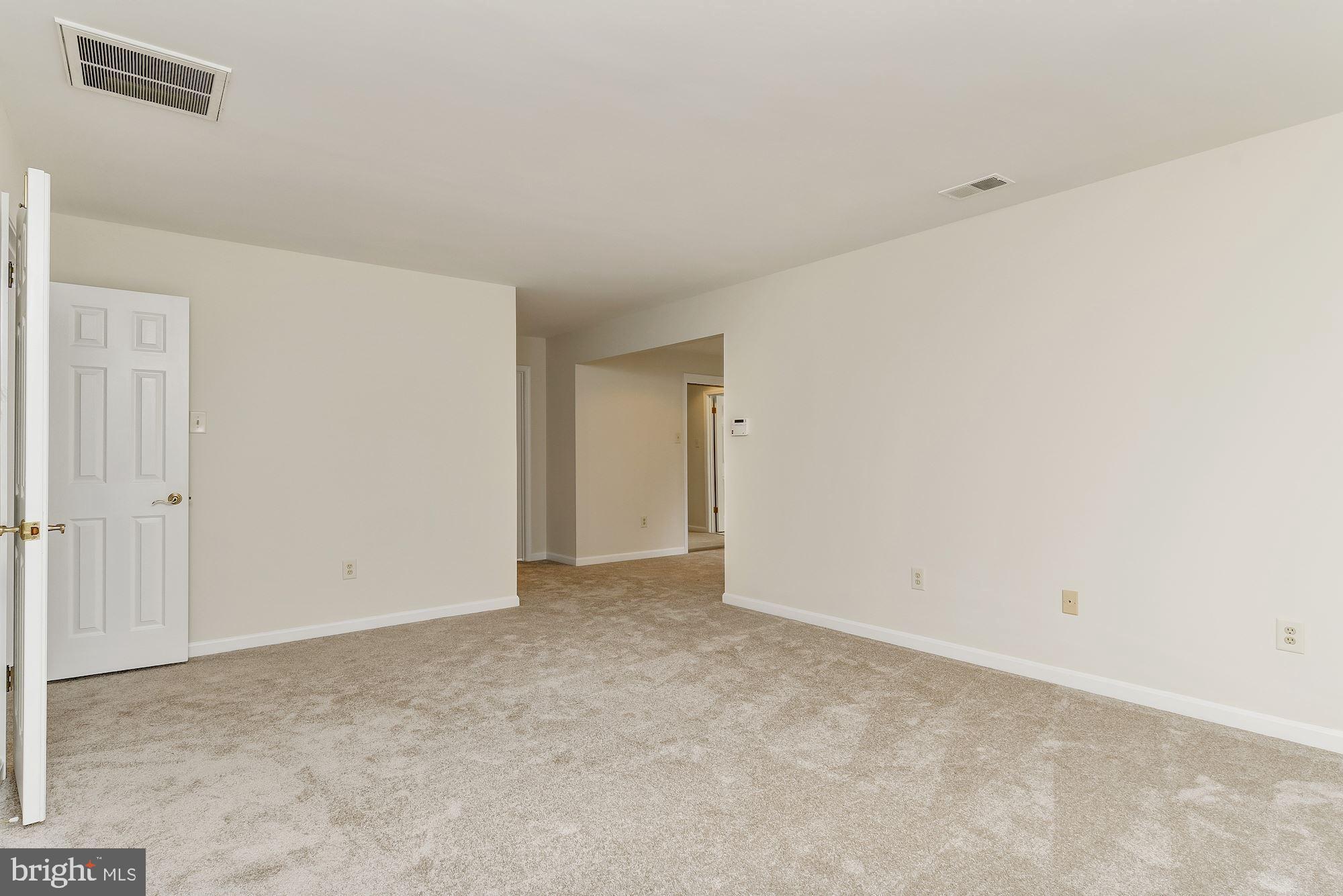 HOBBITS GLEN - Residential