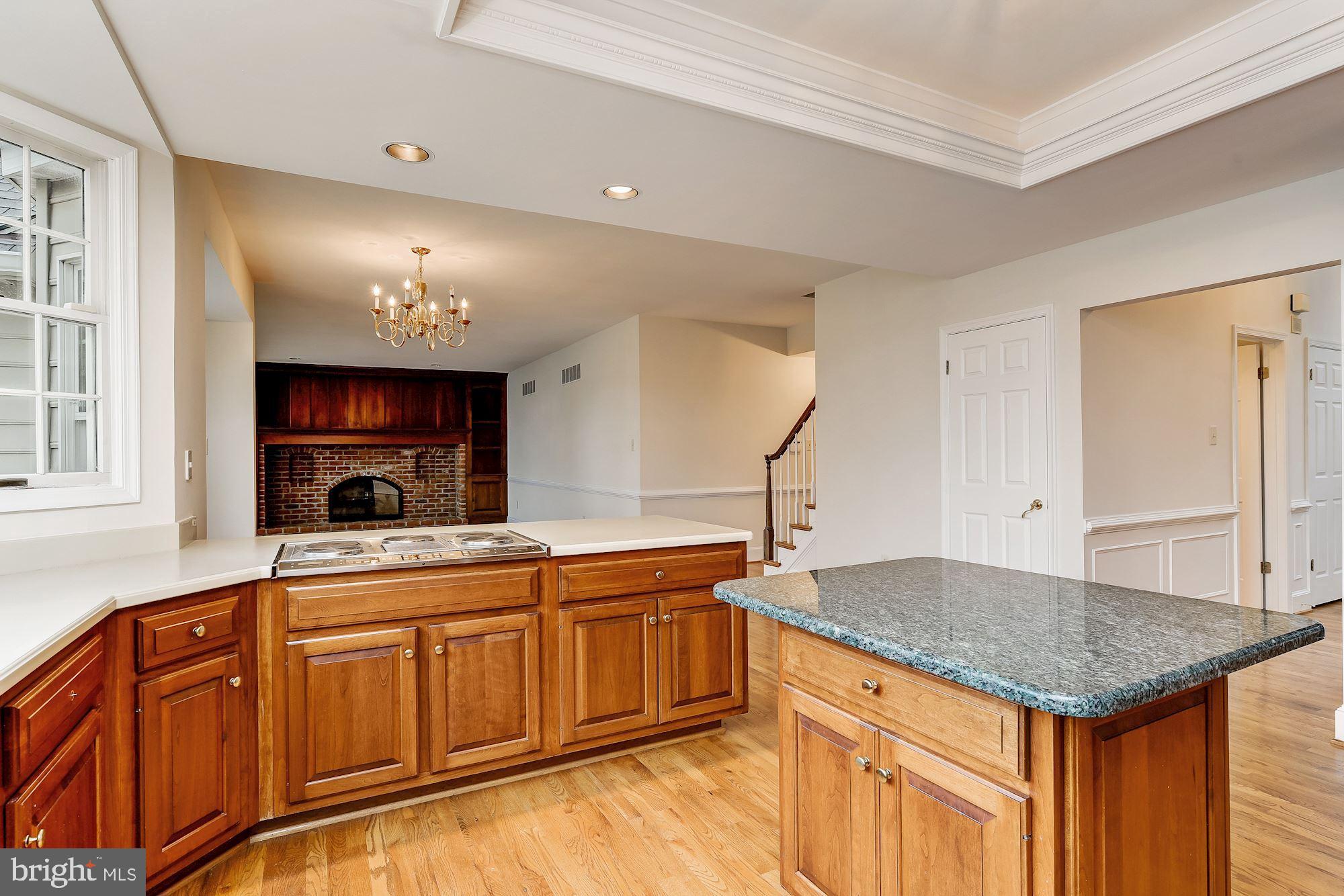 HOBBITS GLEN - Residential