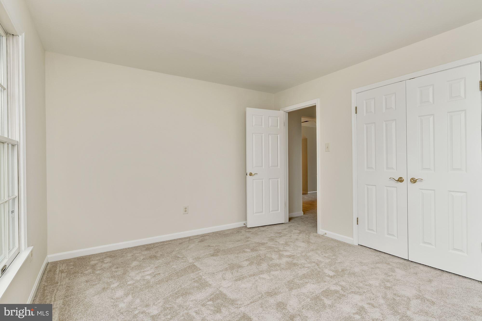 HOBBITS GLEN - Residential