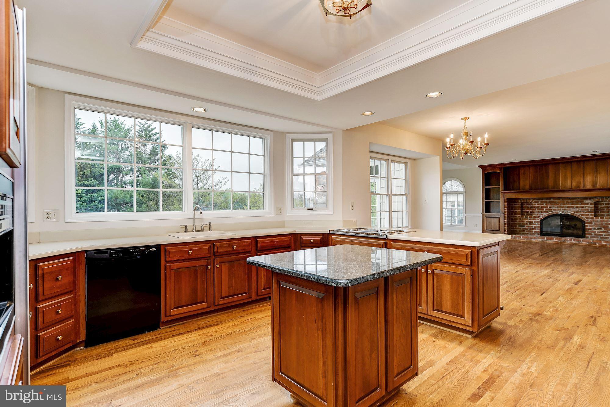 HOBBITS GLEN - Residential