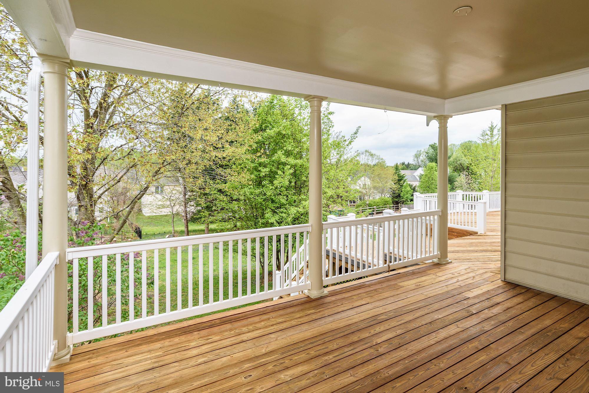 HOBBITS GLEN - Residential