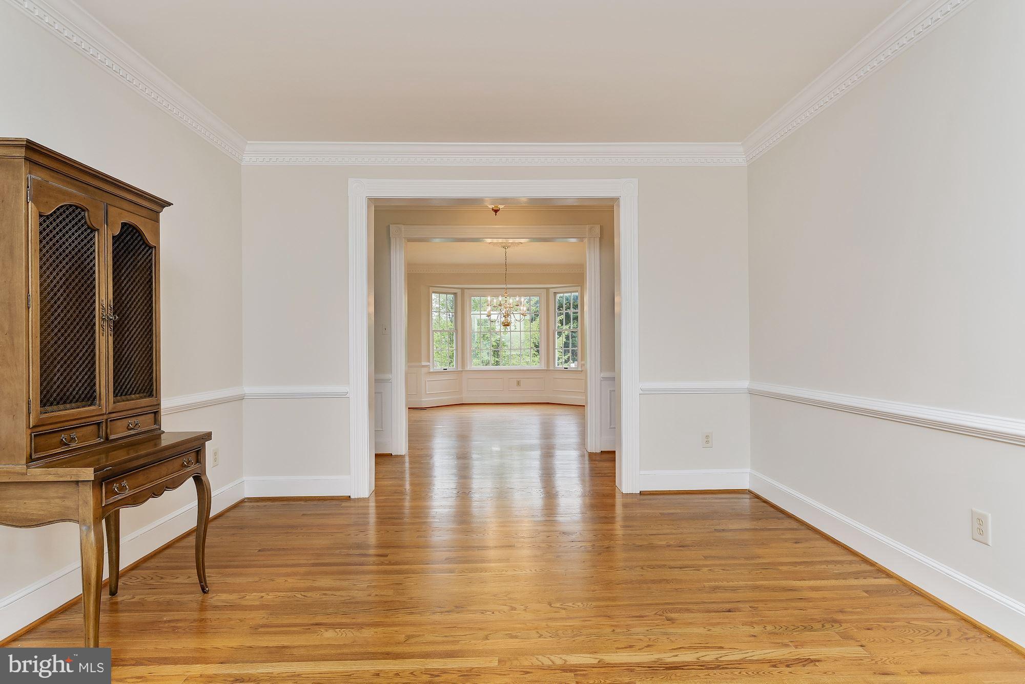 HOBBITS GLEN - Residential