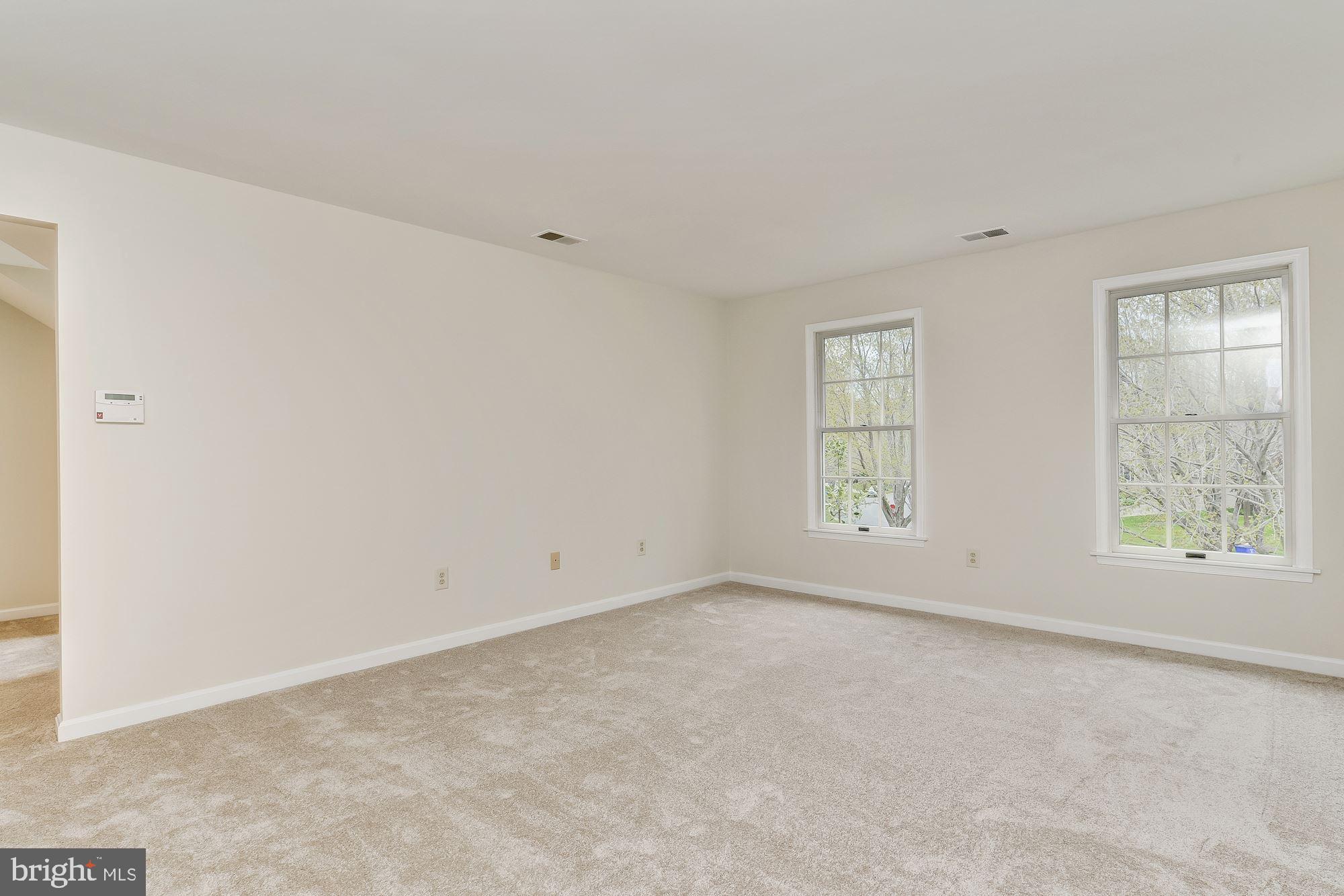 HOBBITS GLEN - Residential