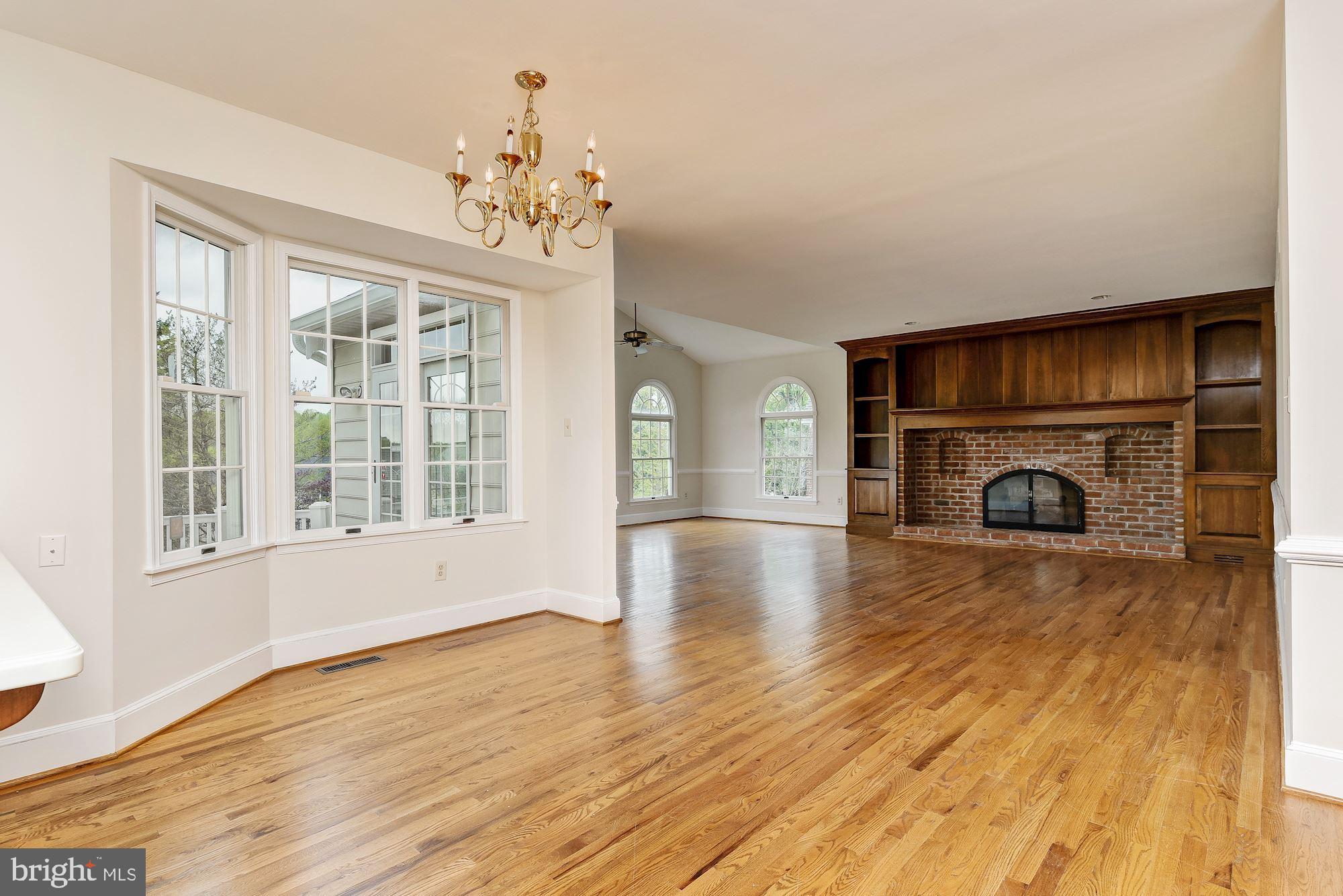 HOBBITS GLEN - Residential