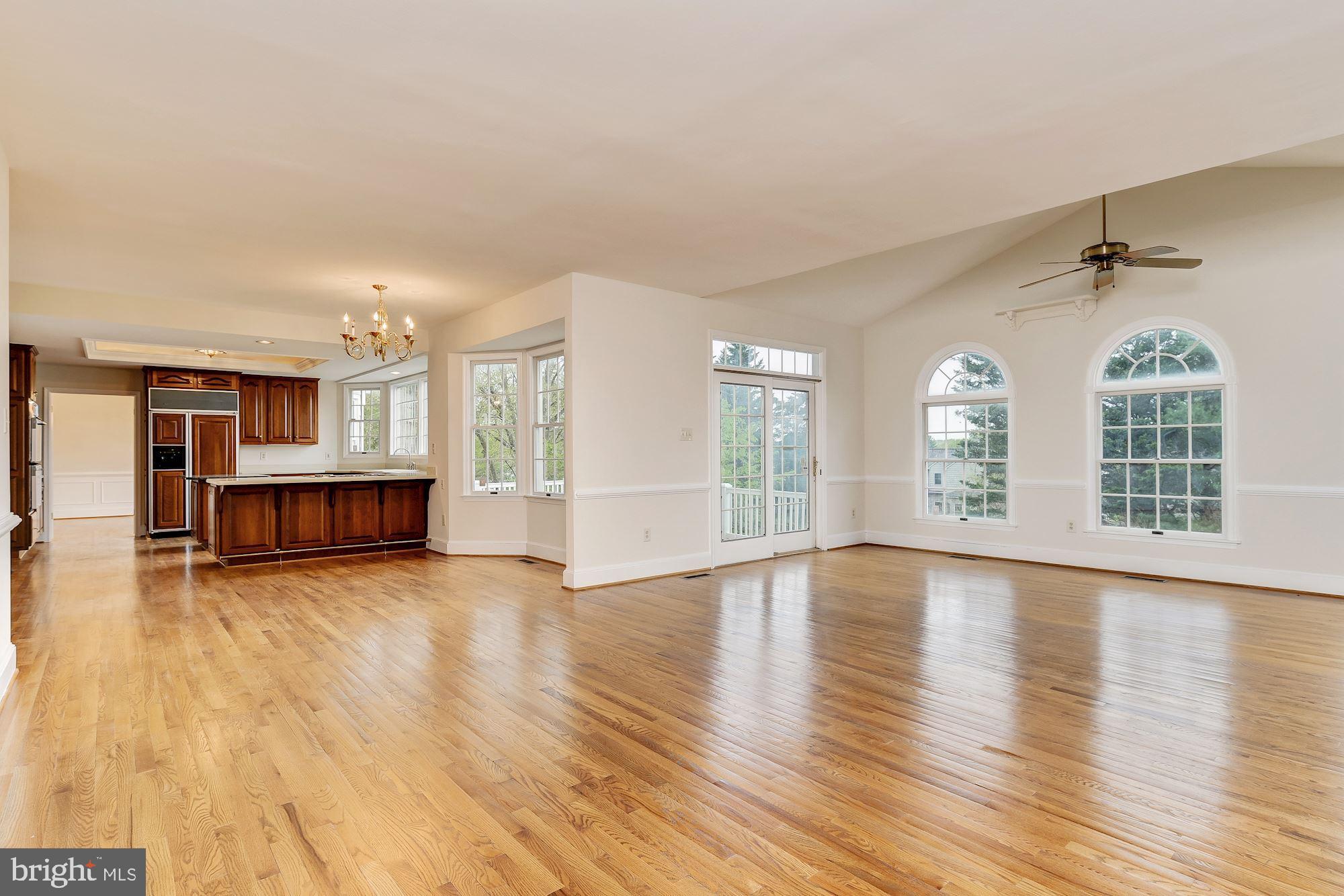 HOBBITS GLEN - Residential