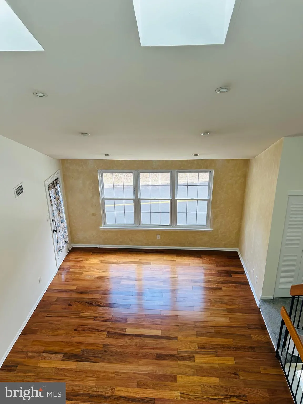 Elkins Park, Pennsylvania 19027, United States, 2 Bedrooms Bedrooms, ,2 BathroomsBathrooms,Residential,Coming Soon,91576