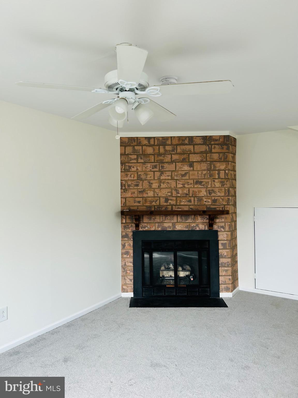 ELKINS PARK - Residential Lease