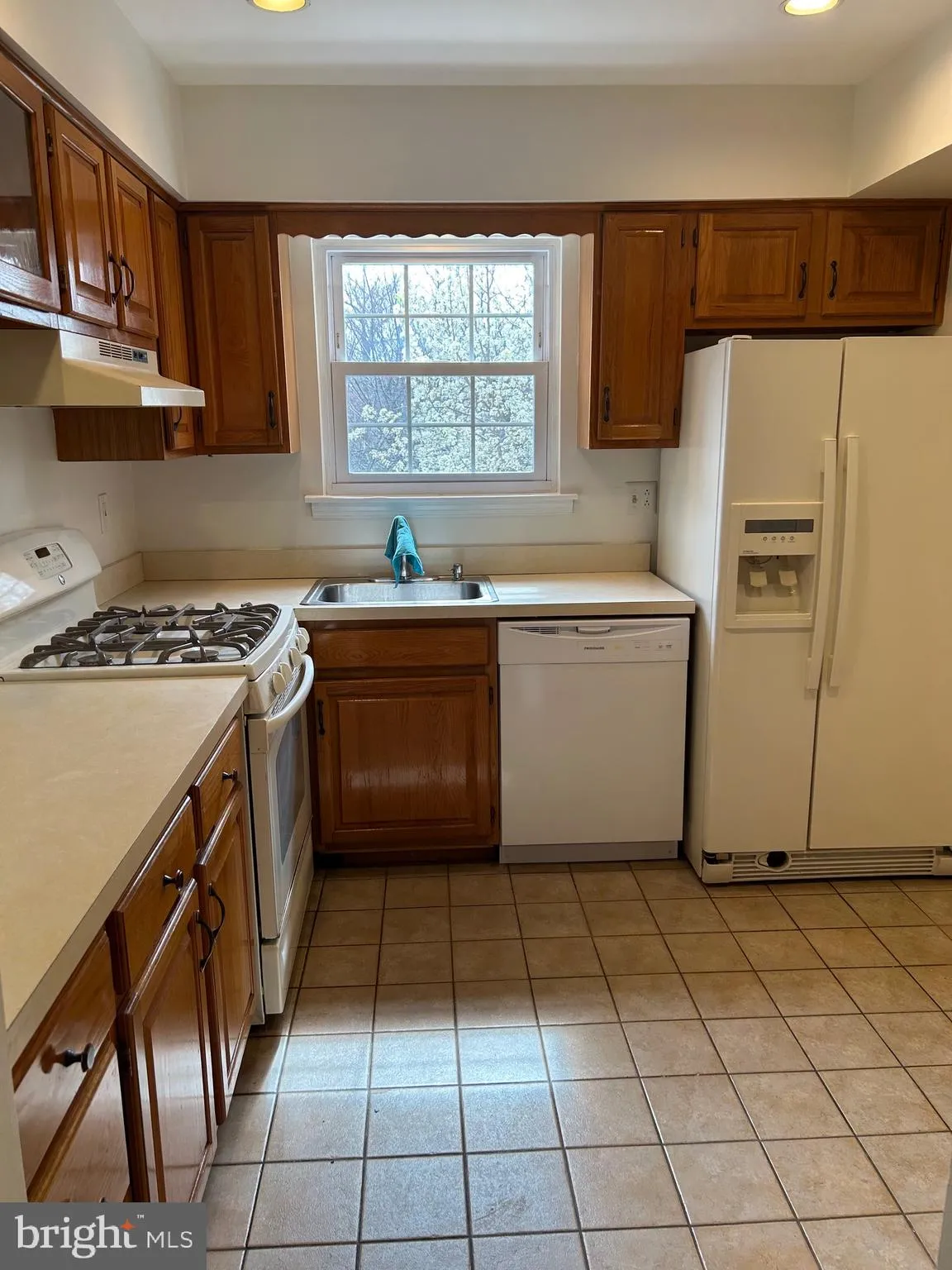 Elkins Park, Pennsylvania 19027, United States, 2 Bedrooms Bedrooms, ,2 BathroomsBathrooms,Residential,Coming Soon,91576