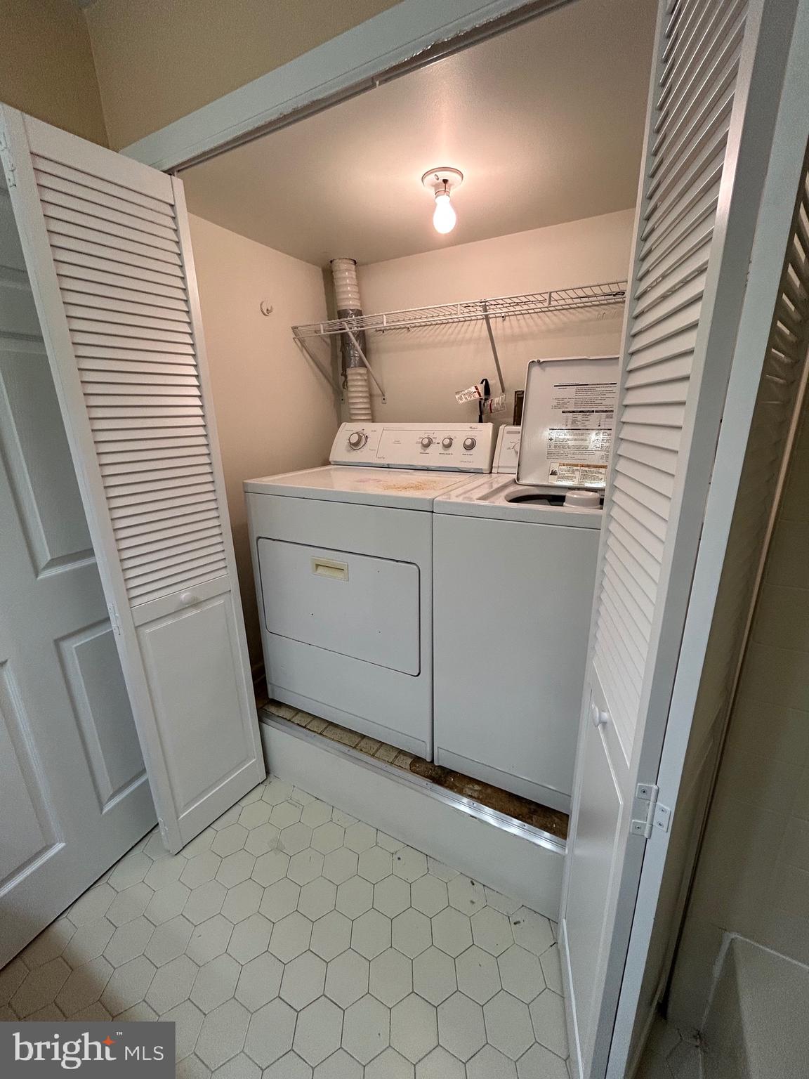 ELKINS PARK - Residential Lease