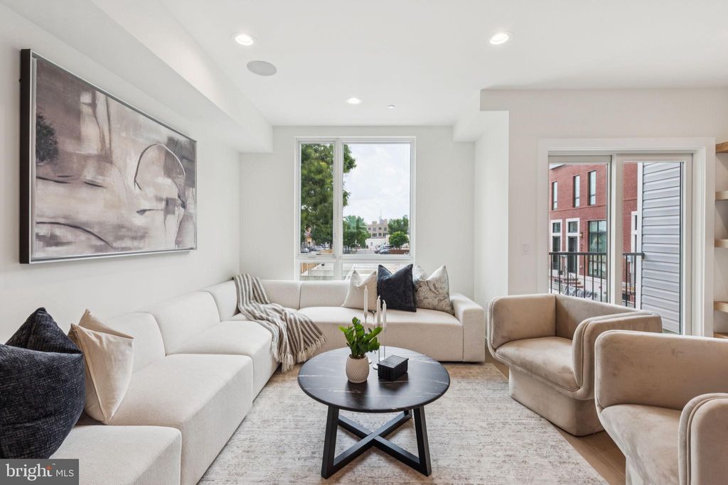 Photo of 614 N Brenna Walk, PHILADELPHIA, PA 19123 (MLS # PAPH2562604)