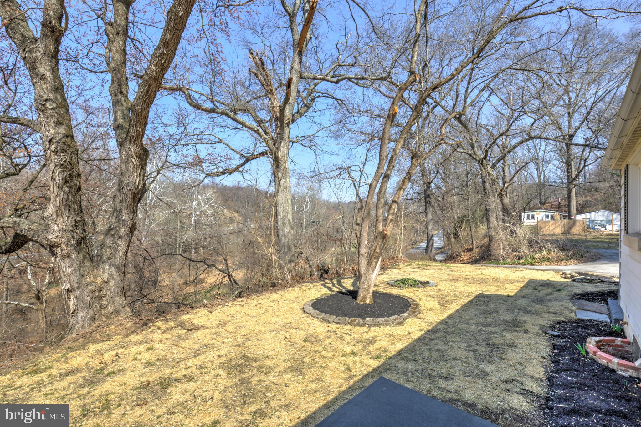 EAST FALLOWFIELD - Residential