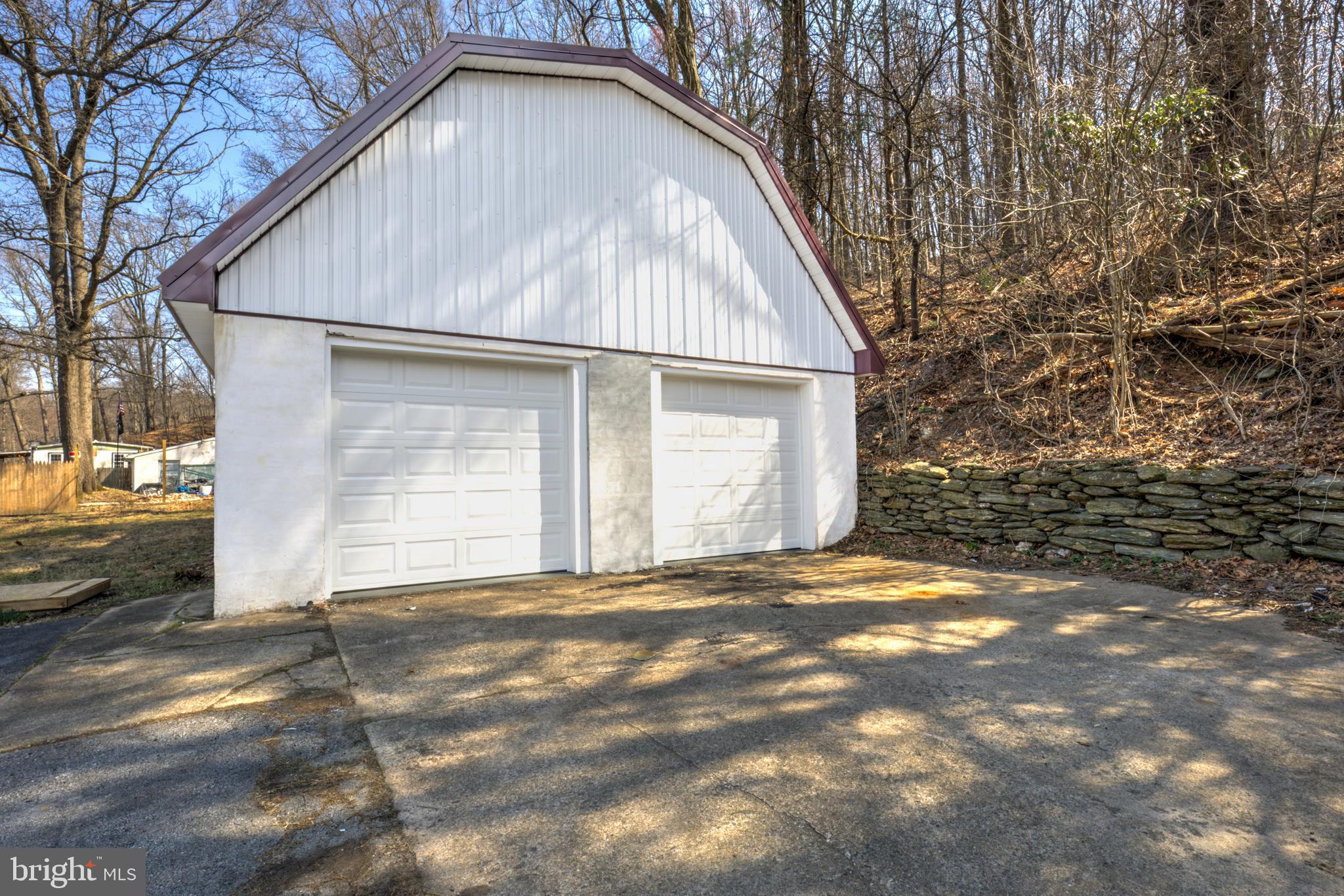 EAST FALLOWFIELD - Residential