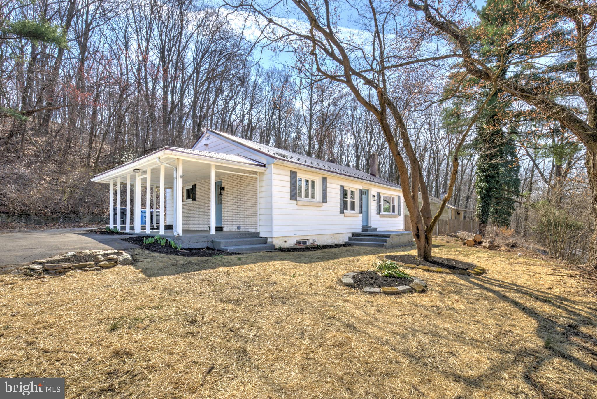 EAST FALLOWFIELD - Residential