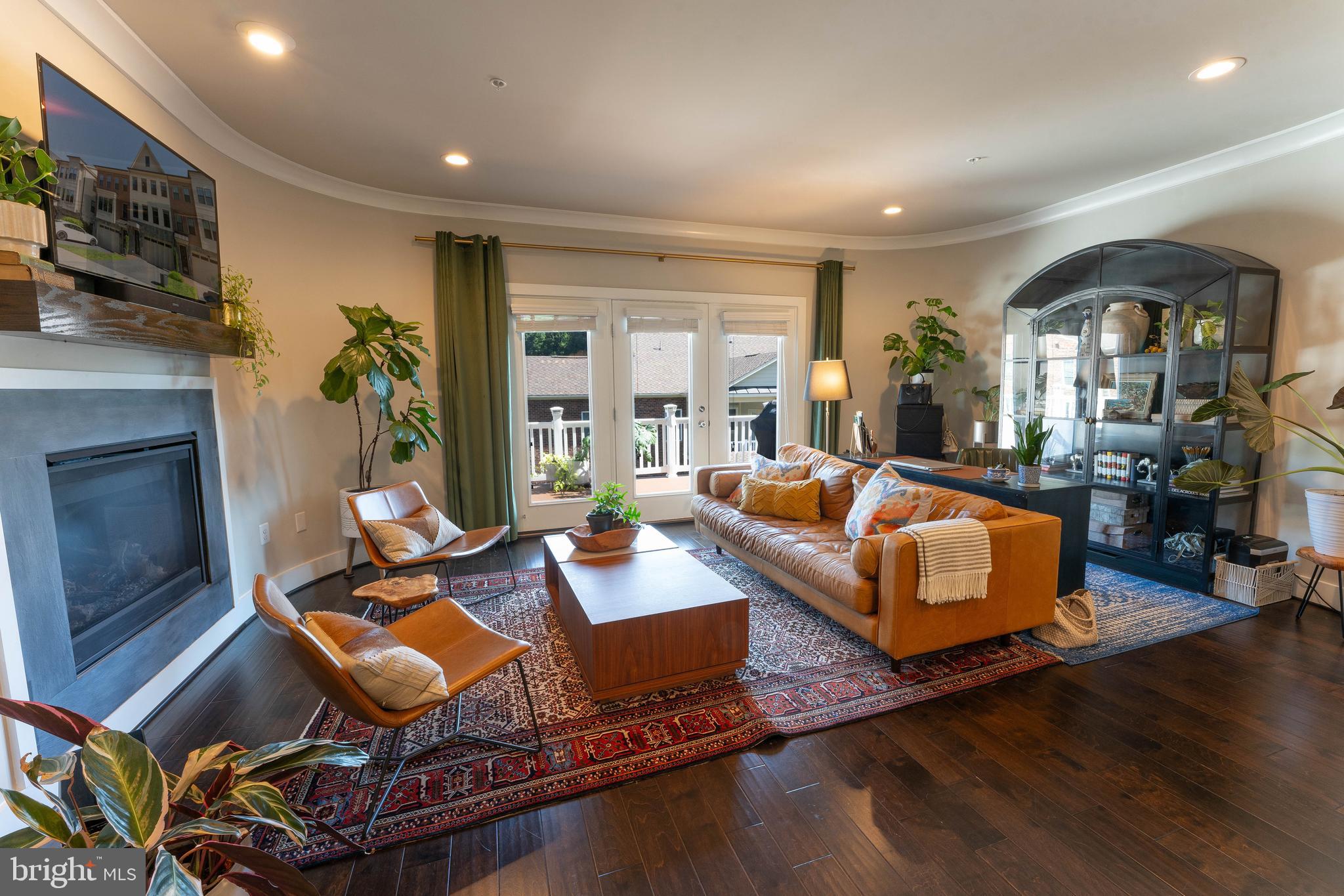 WATKINS MILL TOWN CENTER - Residential Lease