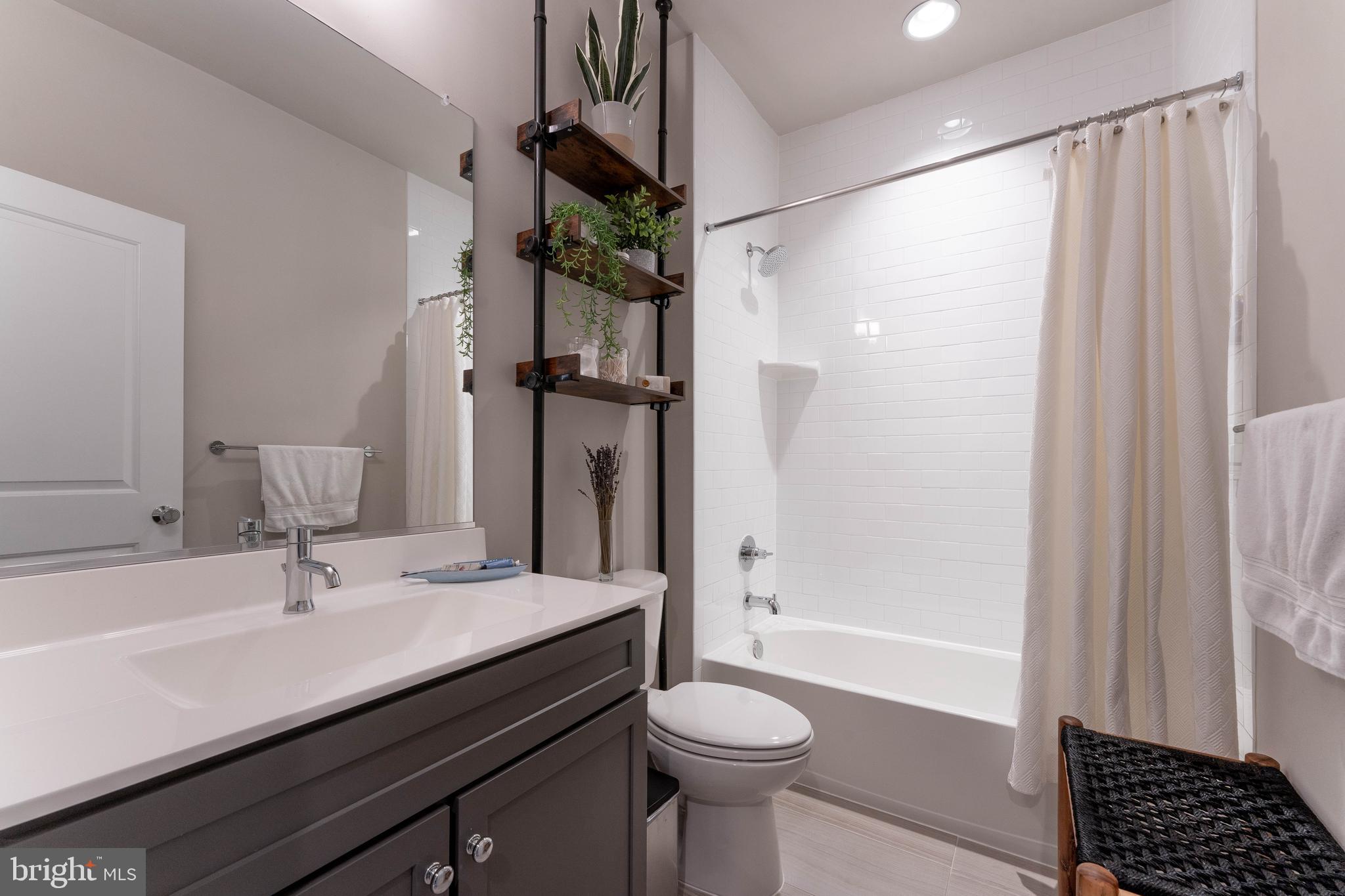 WATKINS MILL TOWN CENTER - Residential Lease