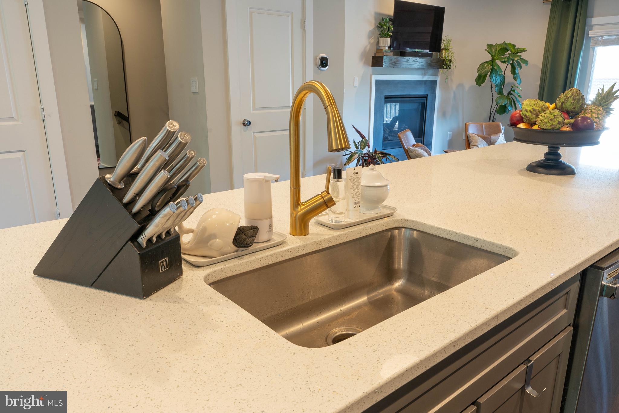 WATKINS MILL TOWN CENTER - Residential Lease