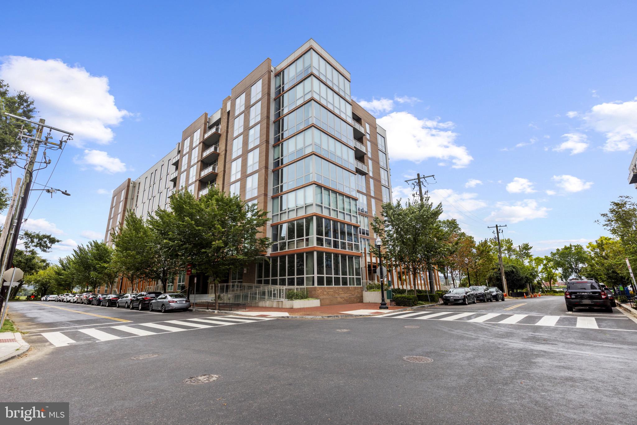 88 V STREET SW 710