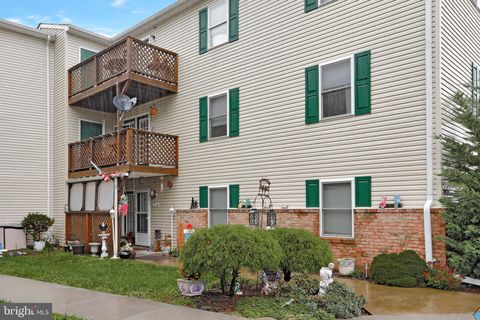 Condo For Sale - 65 Hailey Lane #B6<br/> STRASBURG, VA 22657