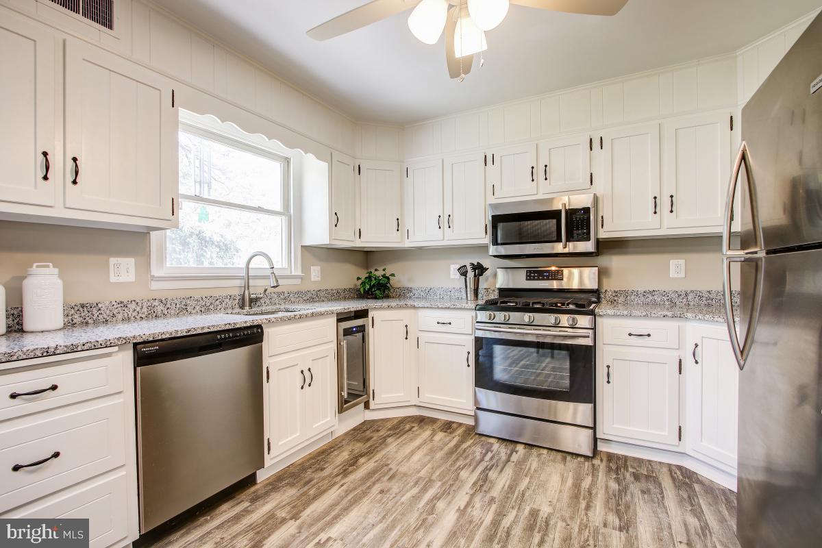 RANDOLPH HILLS - Residential Lease