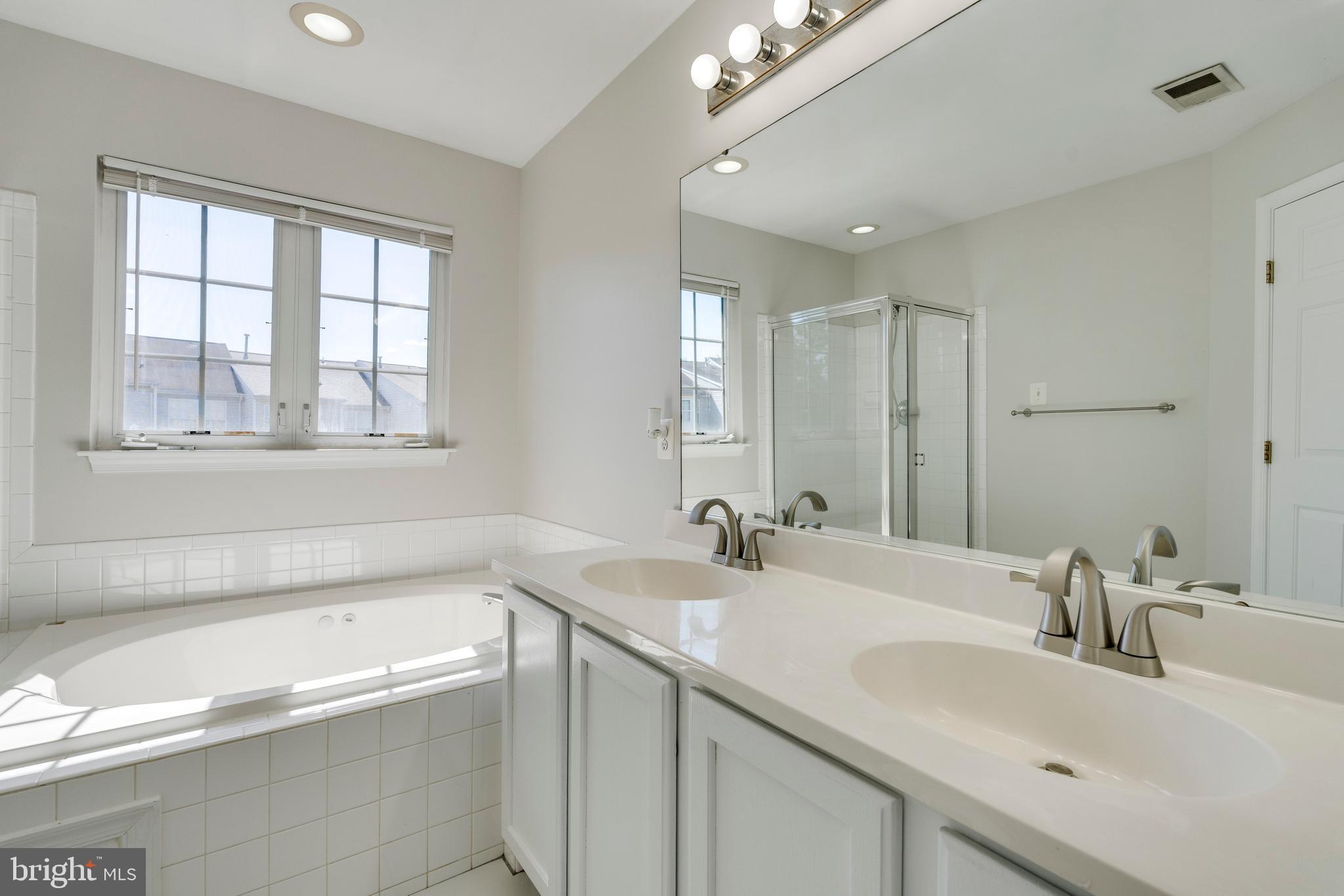 VISTA GARDENS PLAT 1> - Residential