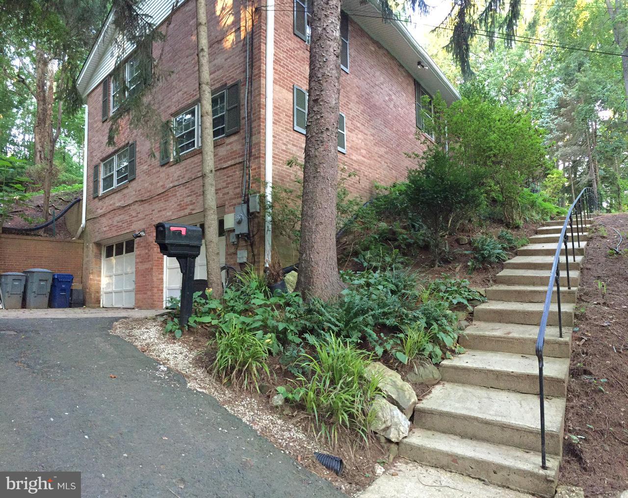 LAKE BARCROFT - Residential Lease