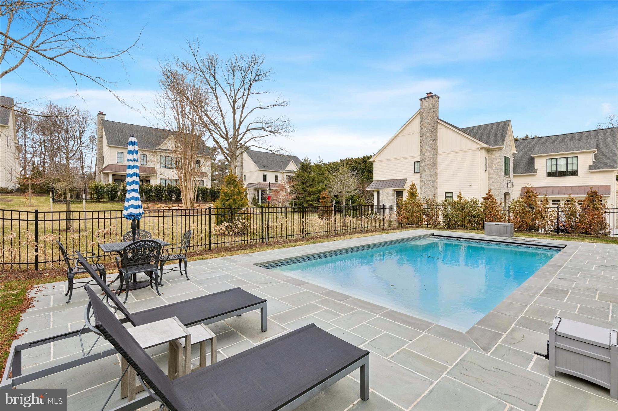 ST. HONORE - Residential