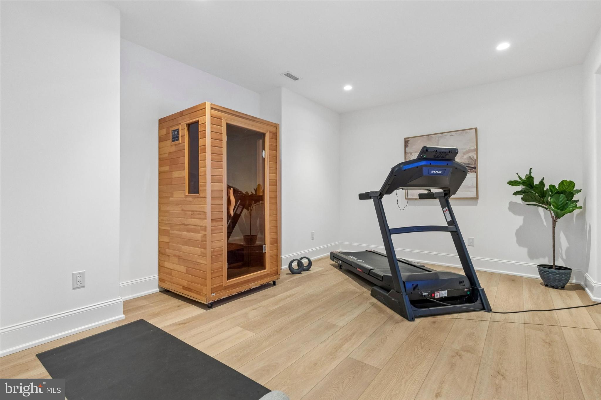 ST. HONORE - Residential