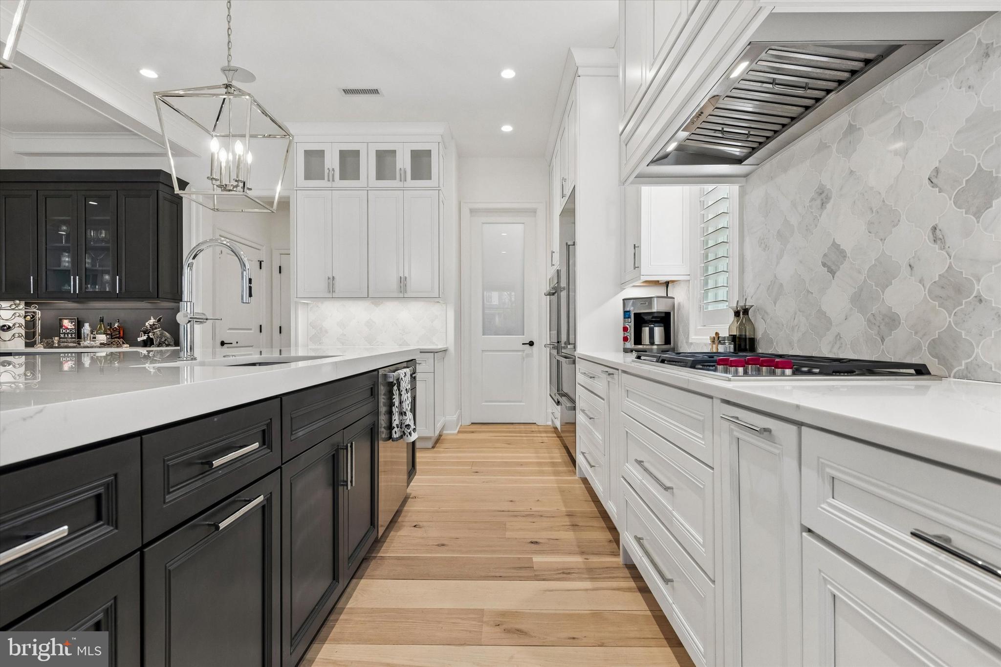 ST. HONORE - Residential