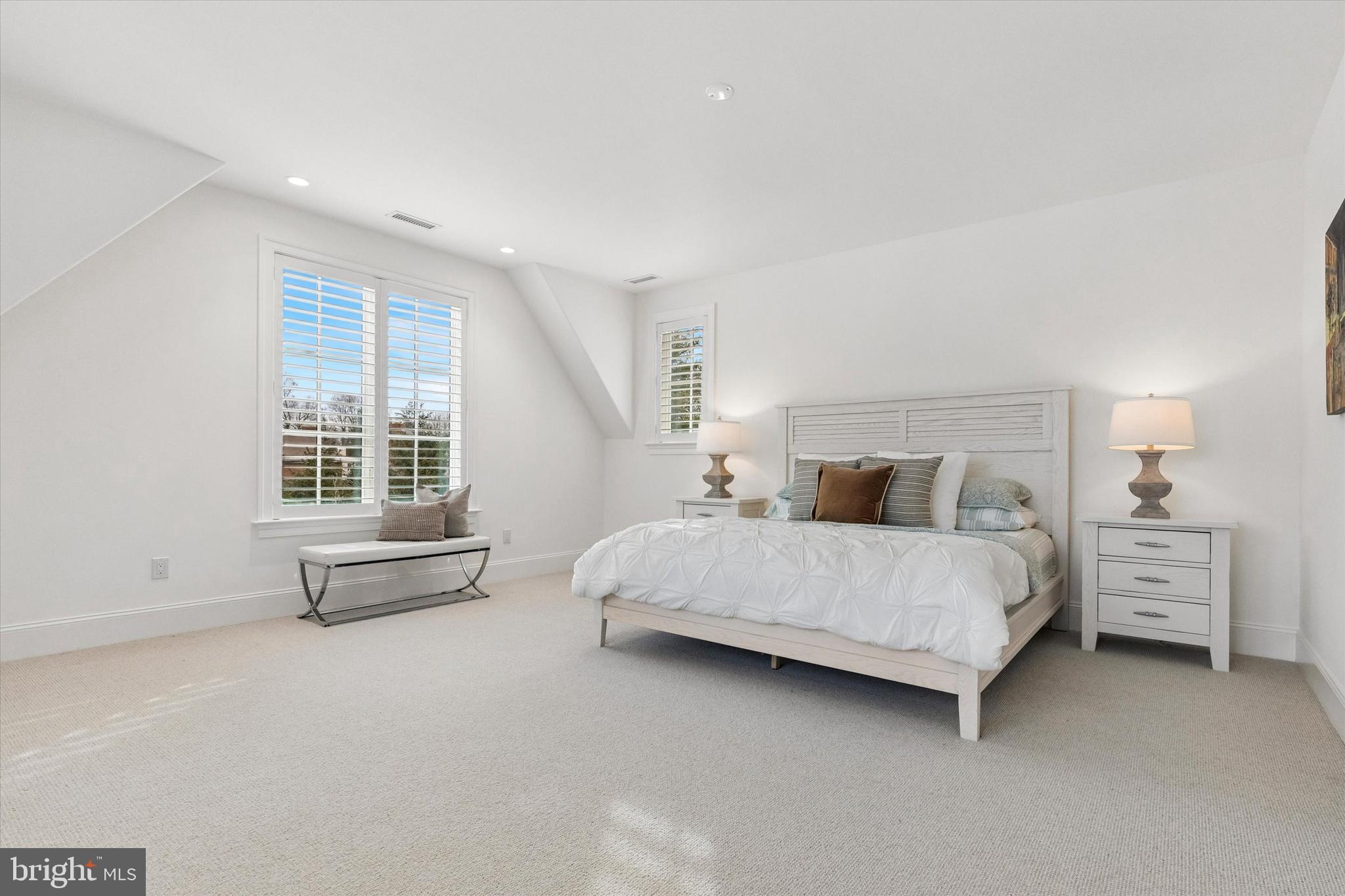 ST. HONORE - Residential