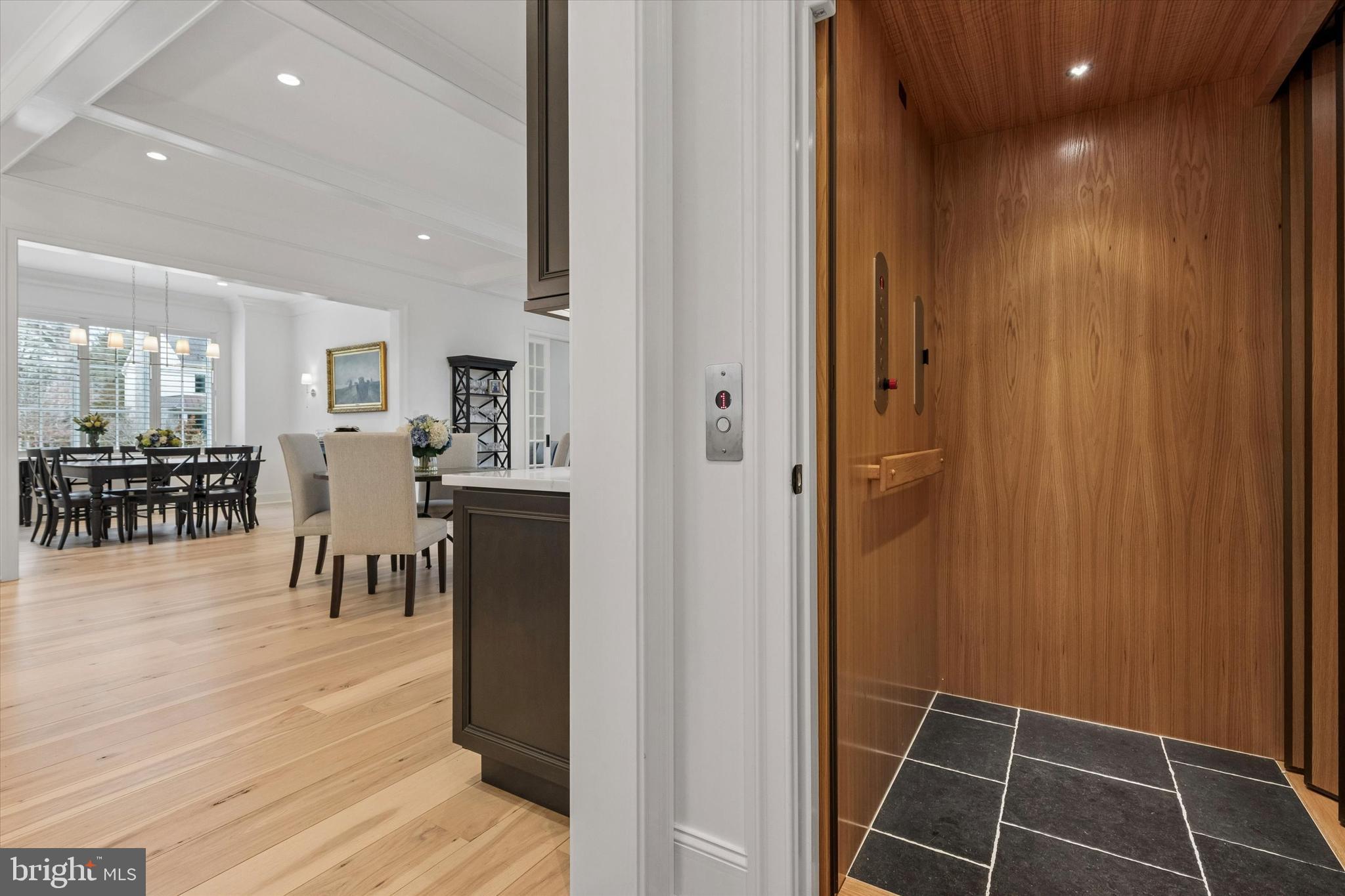 ST. HONORE - Residential