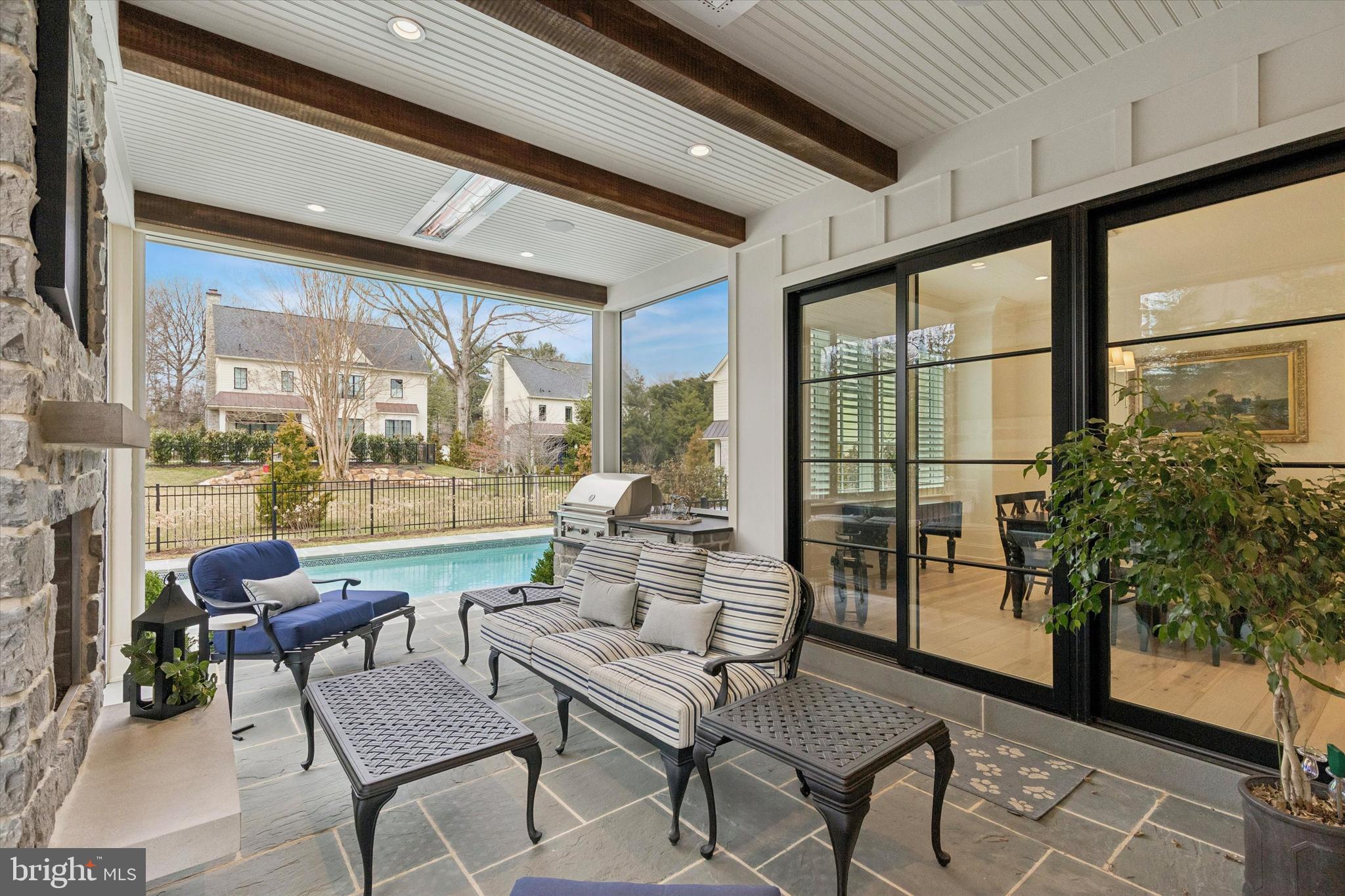 ST. HONORE - Residential