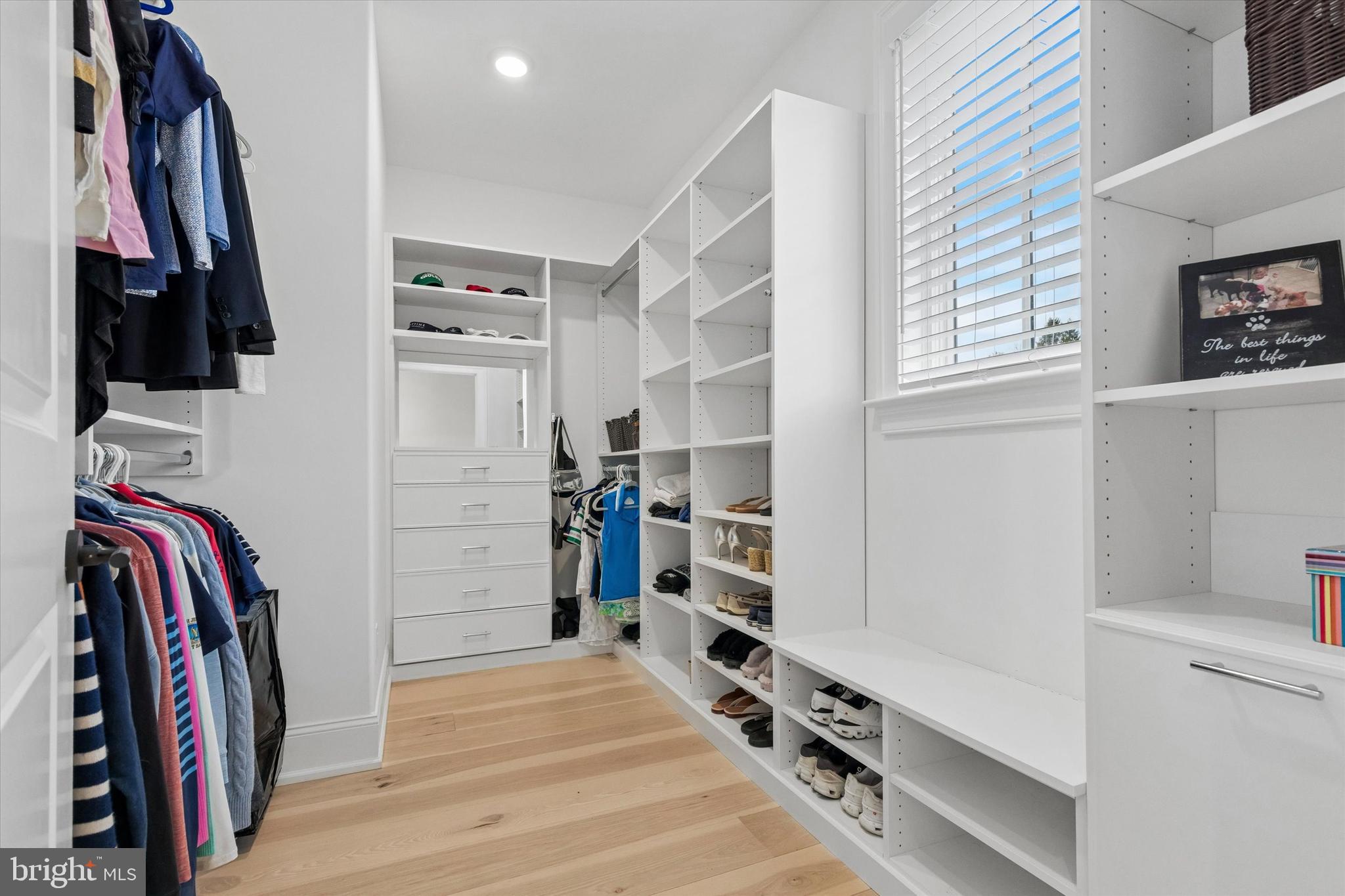 ST. HONORE - Residential