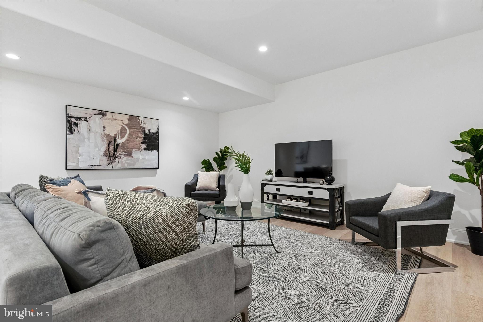 ST. HONORE - Residential